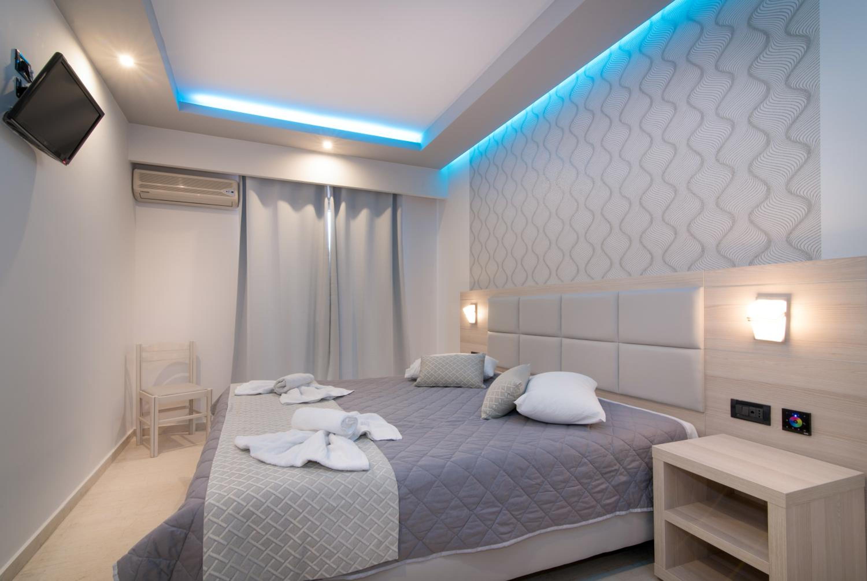 Superior Double or Twin Room with Balcony - Photo 3