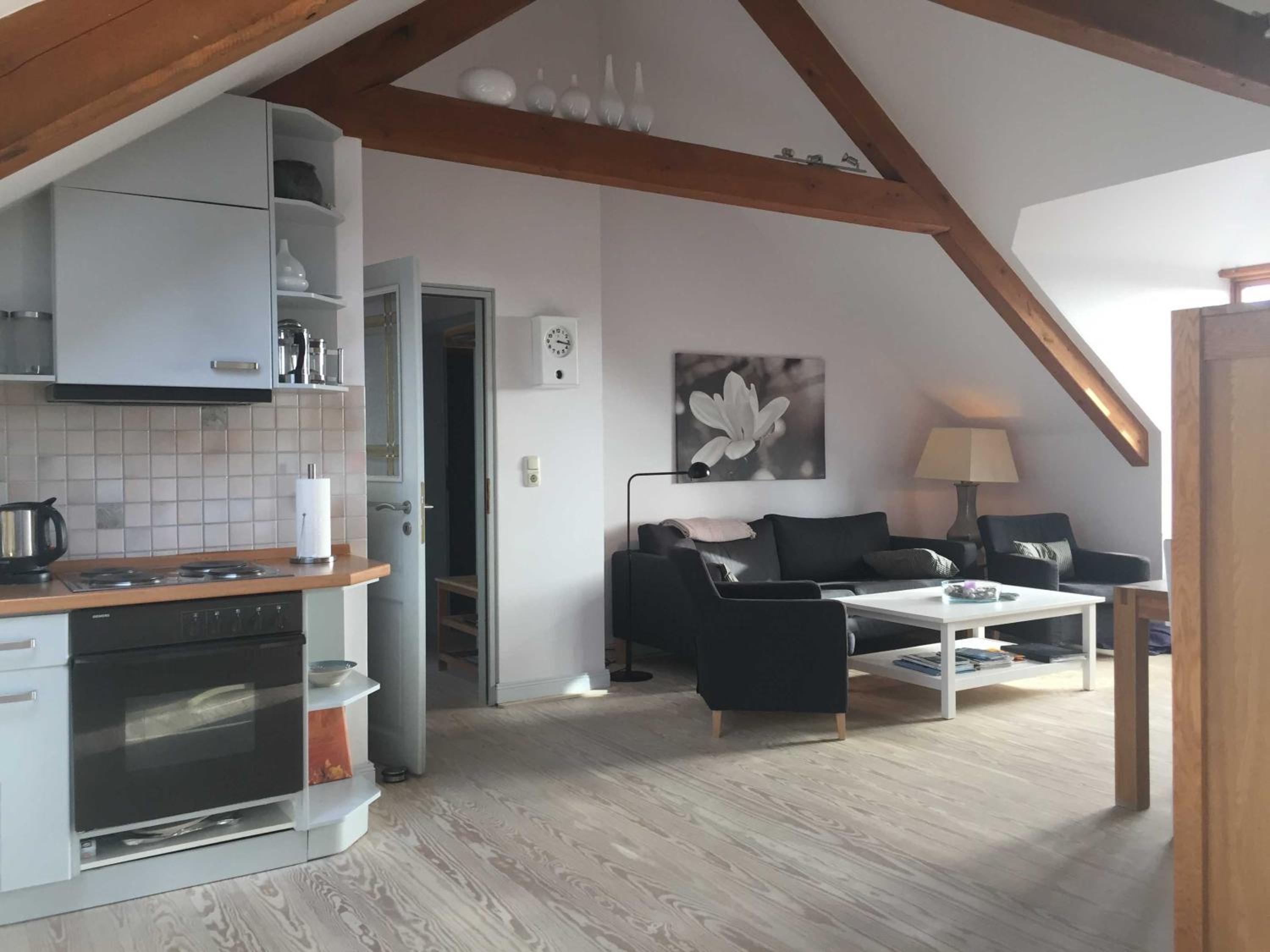 Two-Bedroom Apartment with Balcony photo 1
