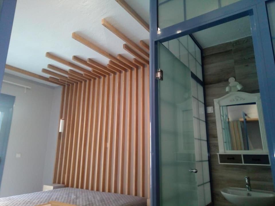 Deluxe Double or Twin Room - Photo 12