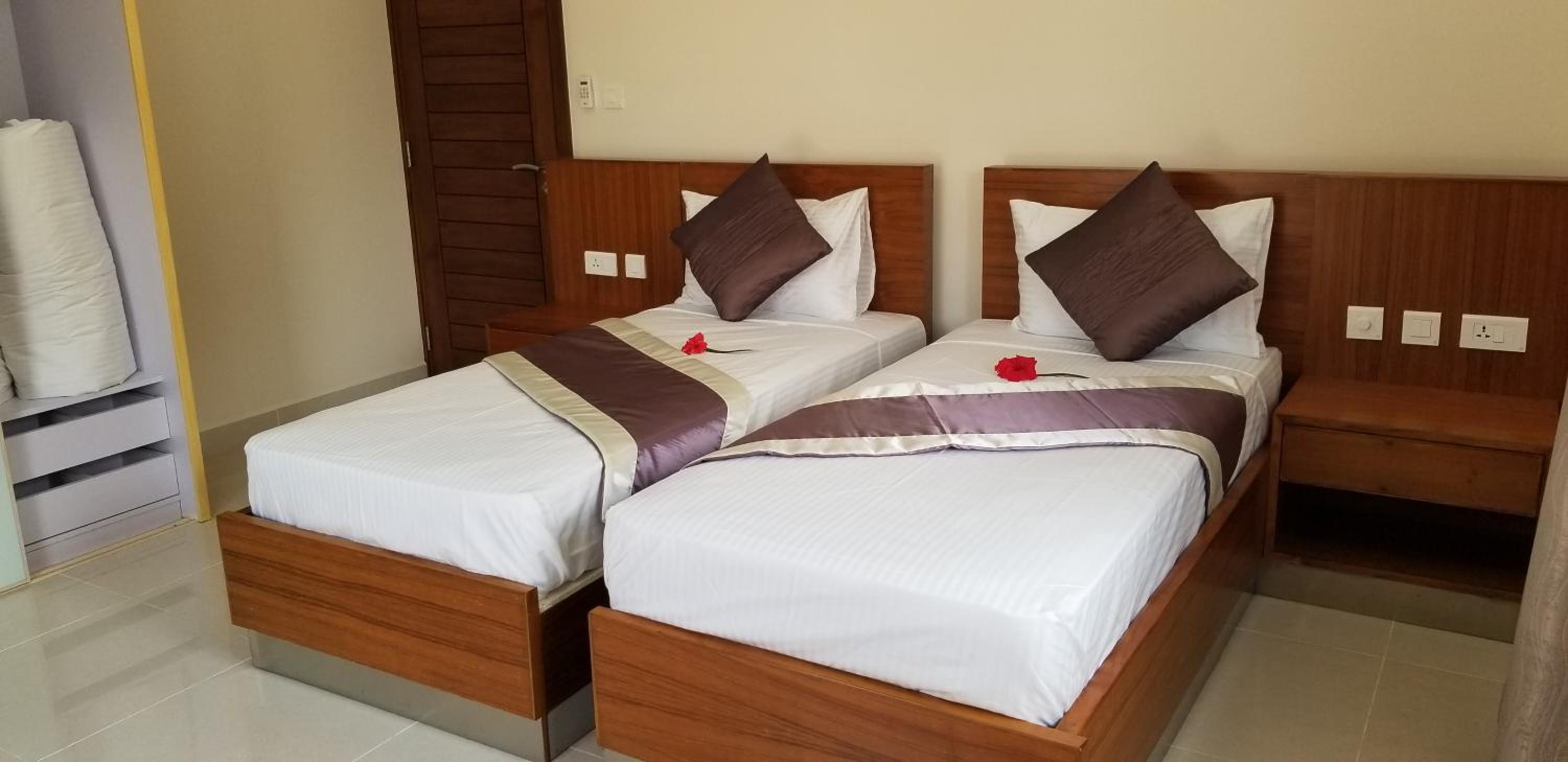 Standard Twin Room with Garden View
