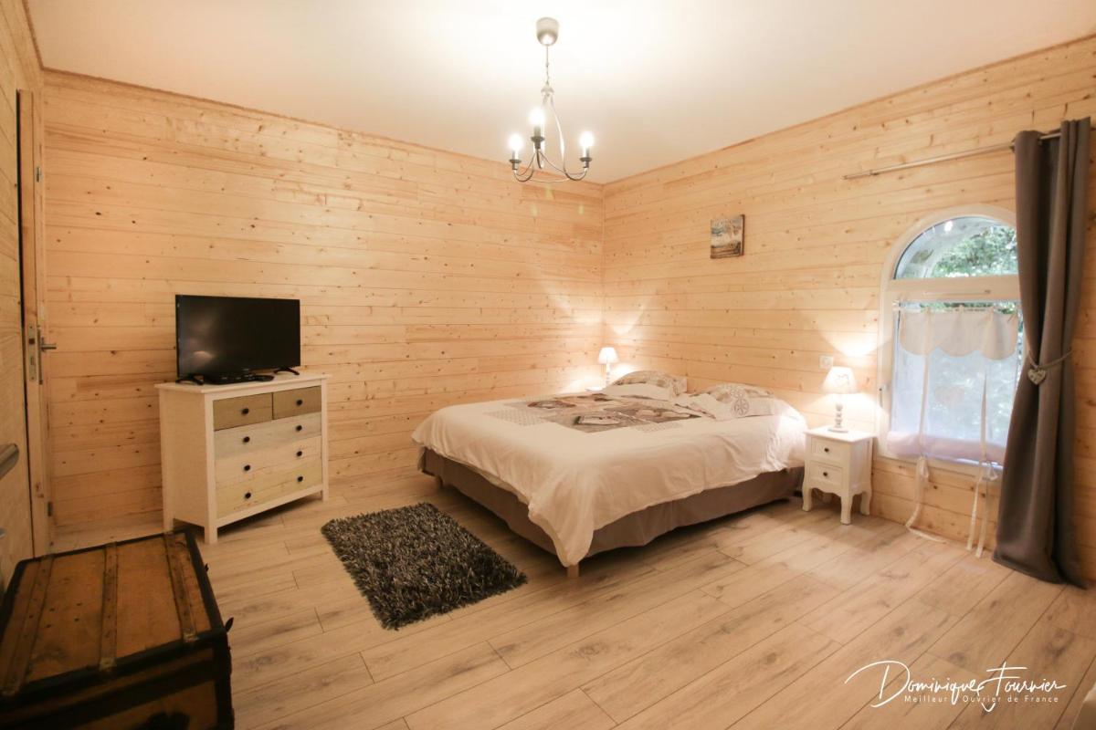 Two-Bedroom House photo 2