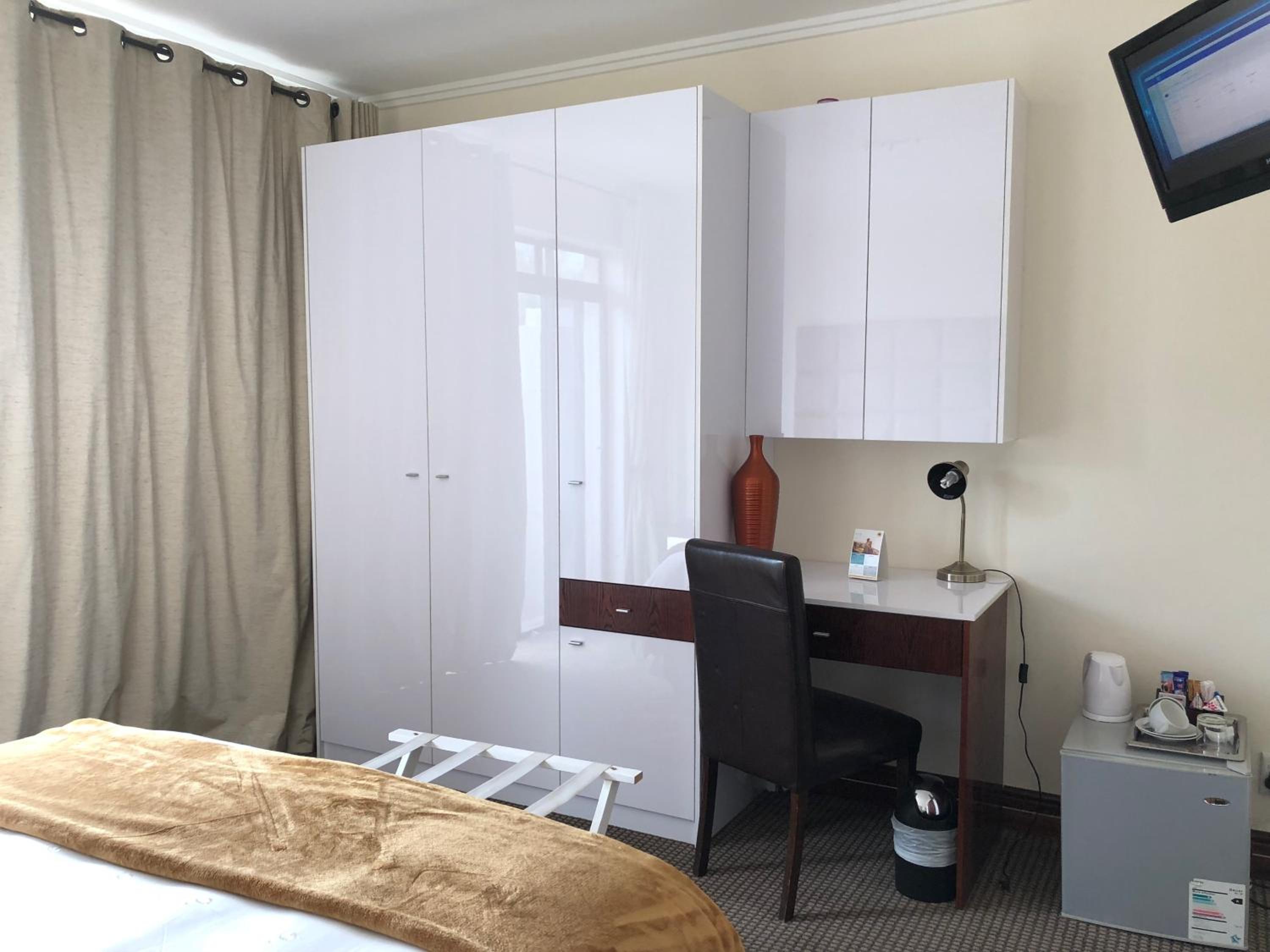 Superior Double Room - Photo 4
