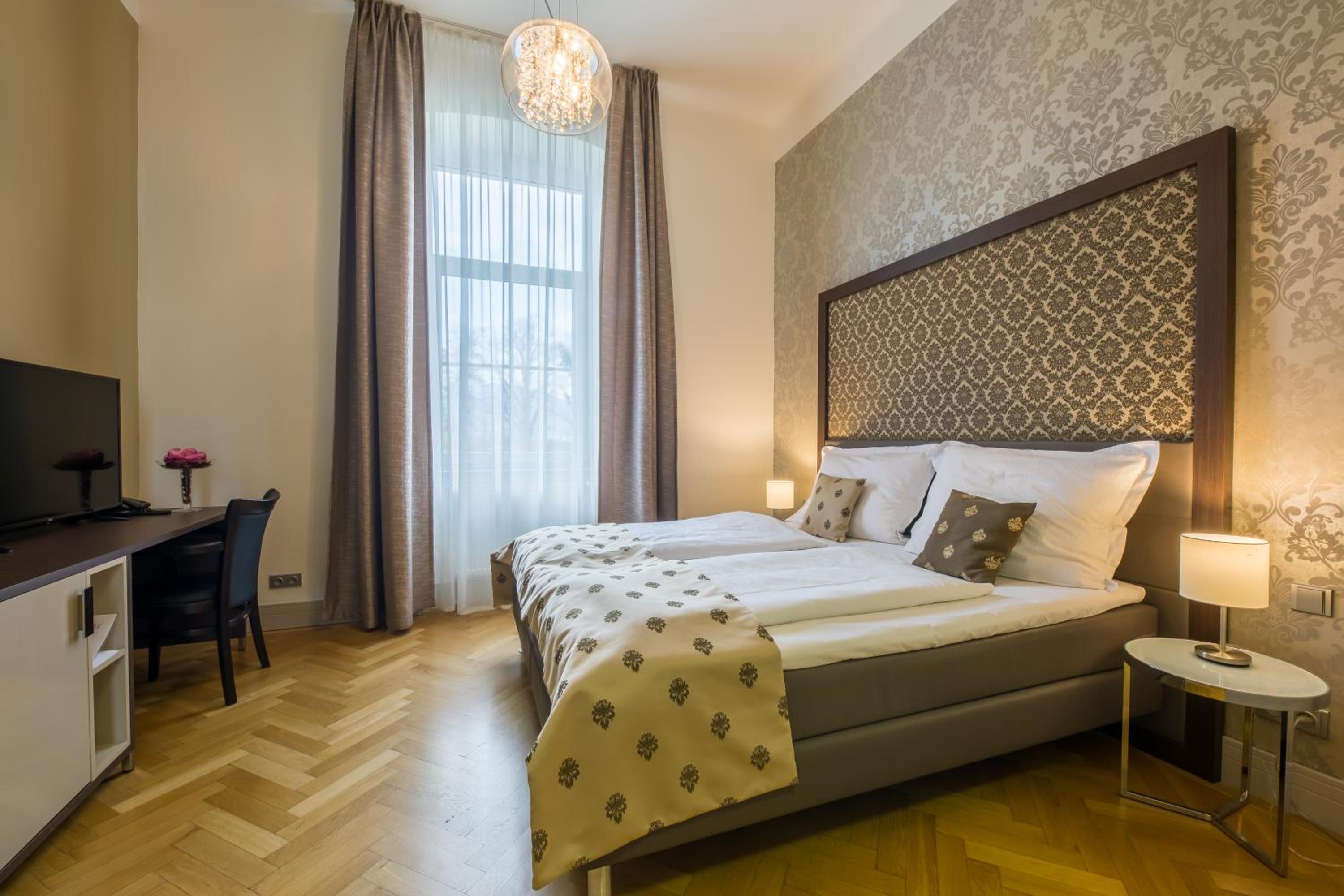 Standard Double or Twin Room photo 1