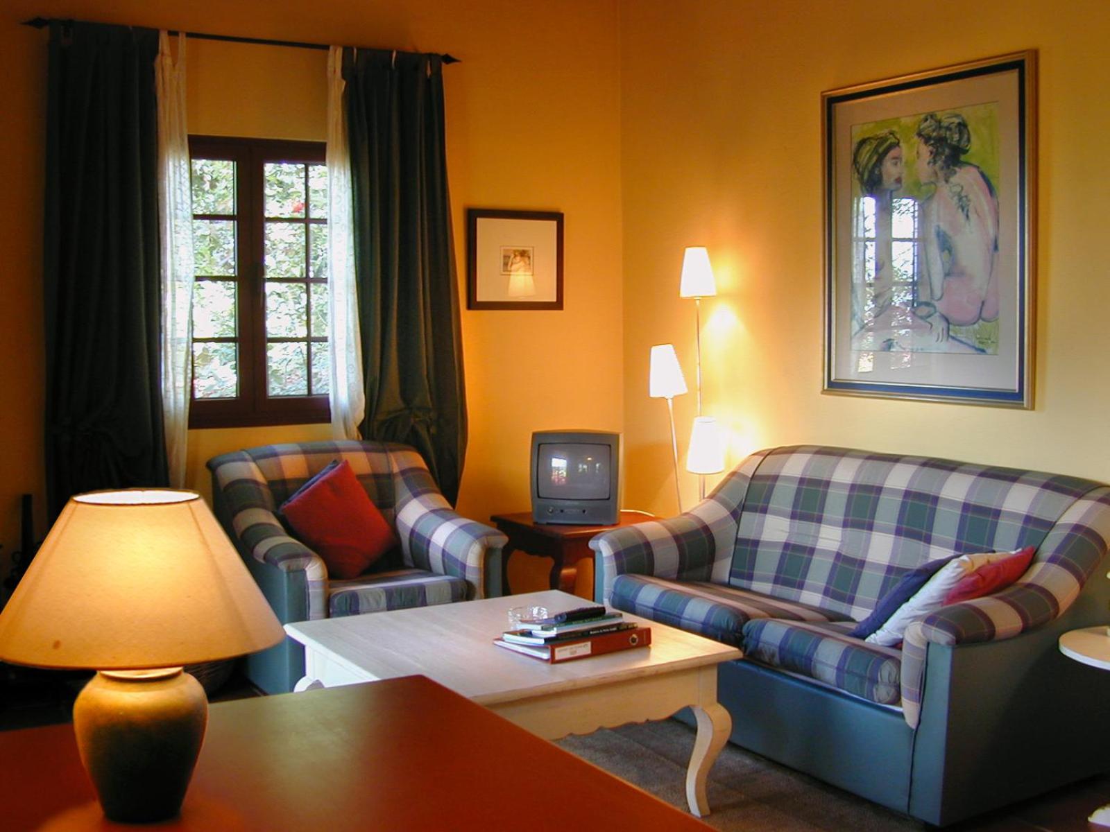Villa - Photo 3