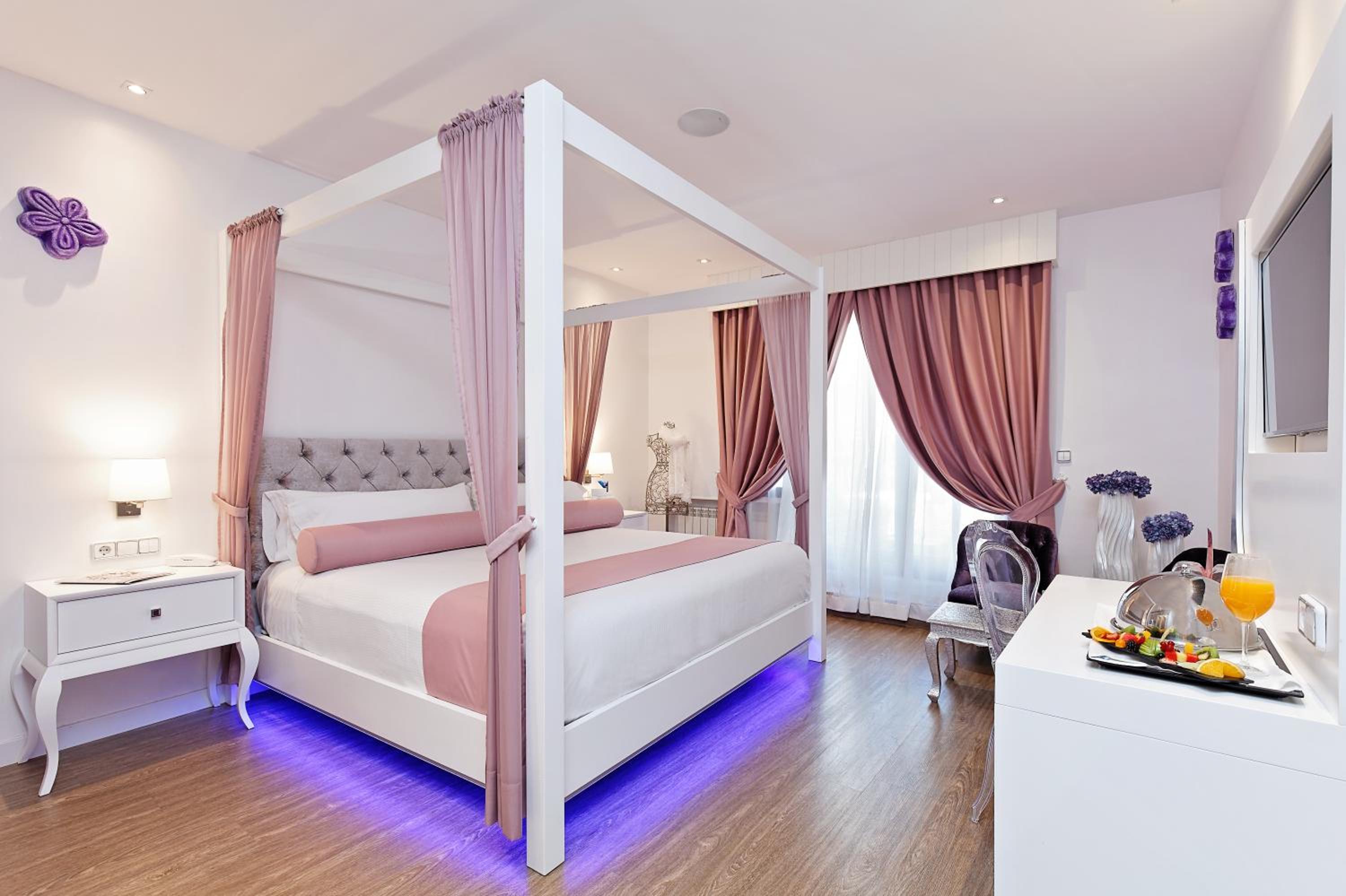 Premium Double Room - Photo 1
