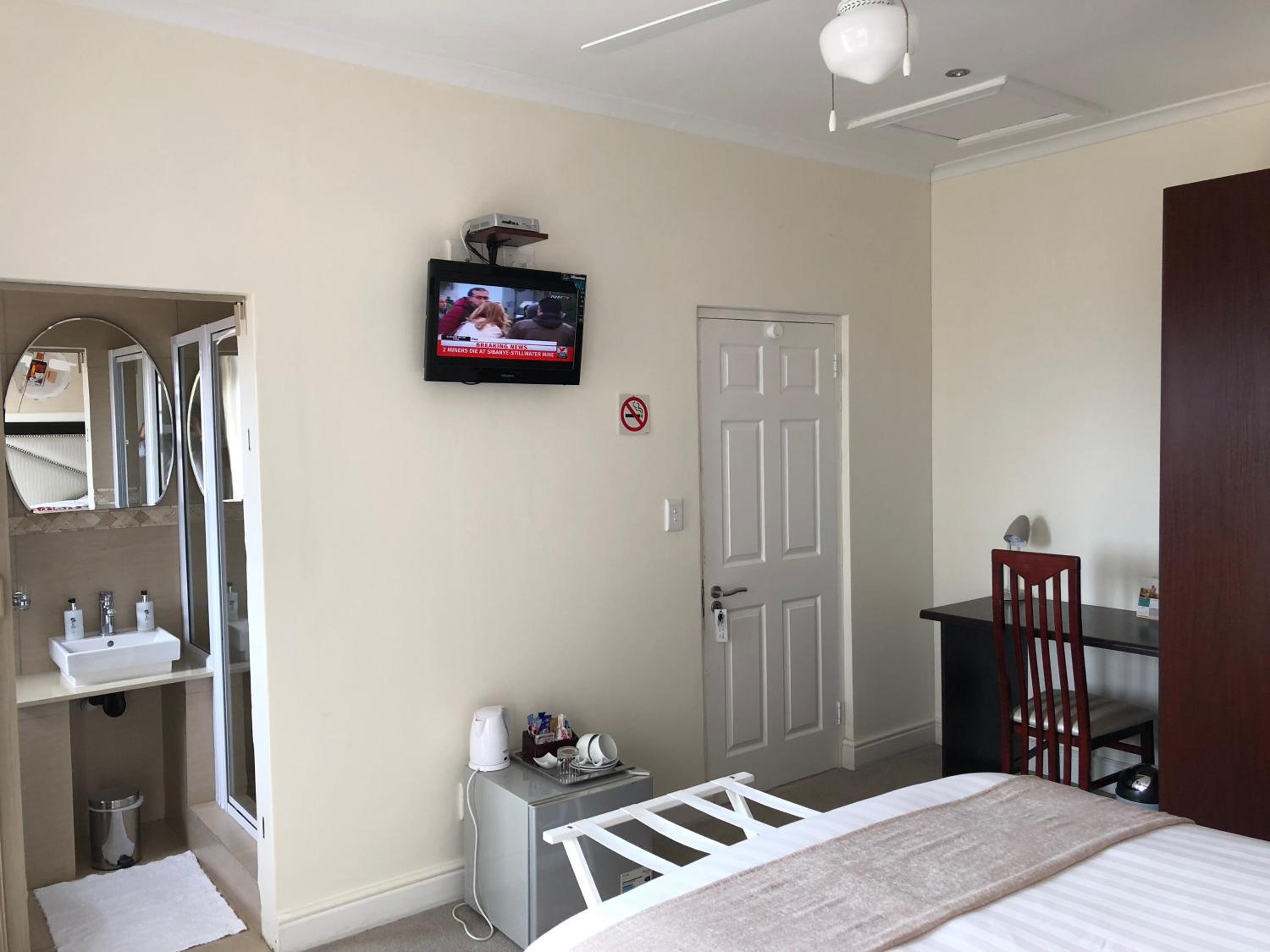 Deluxe Twin Room - Photo 4