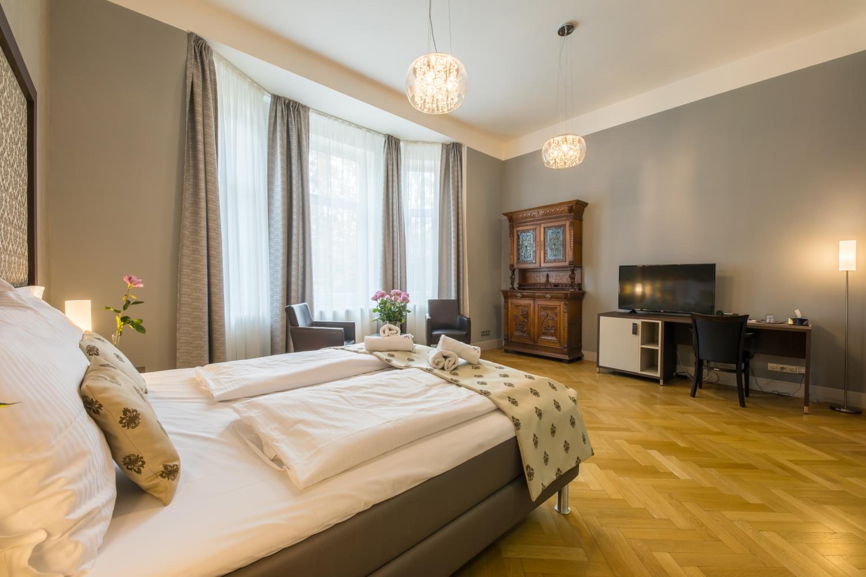 Standard Double or Twin Room photo 3