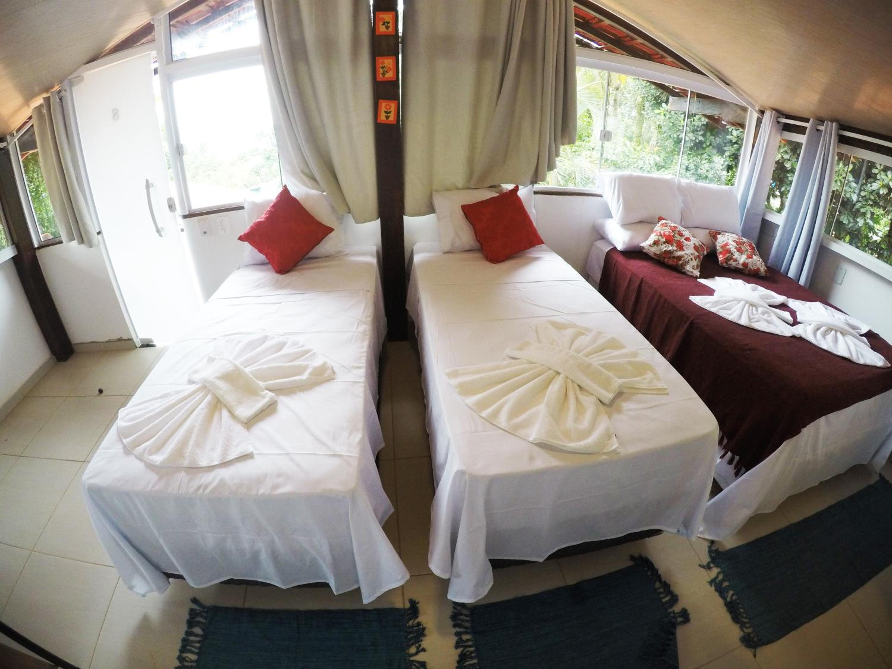 Deluxe Quadruple Room - Photo 11