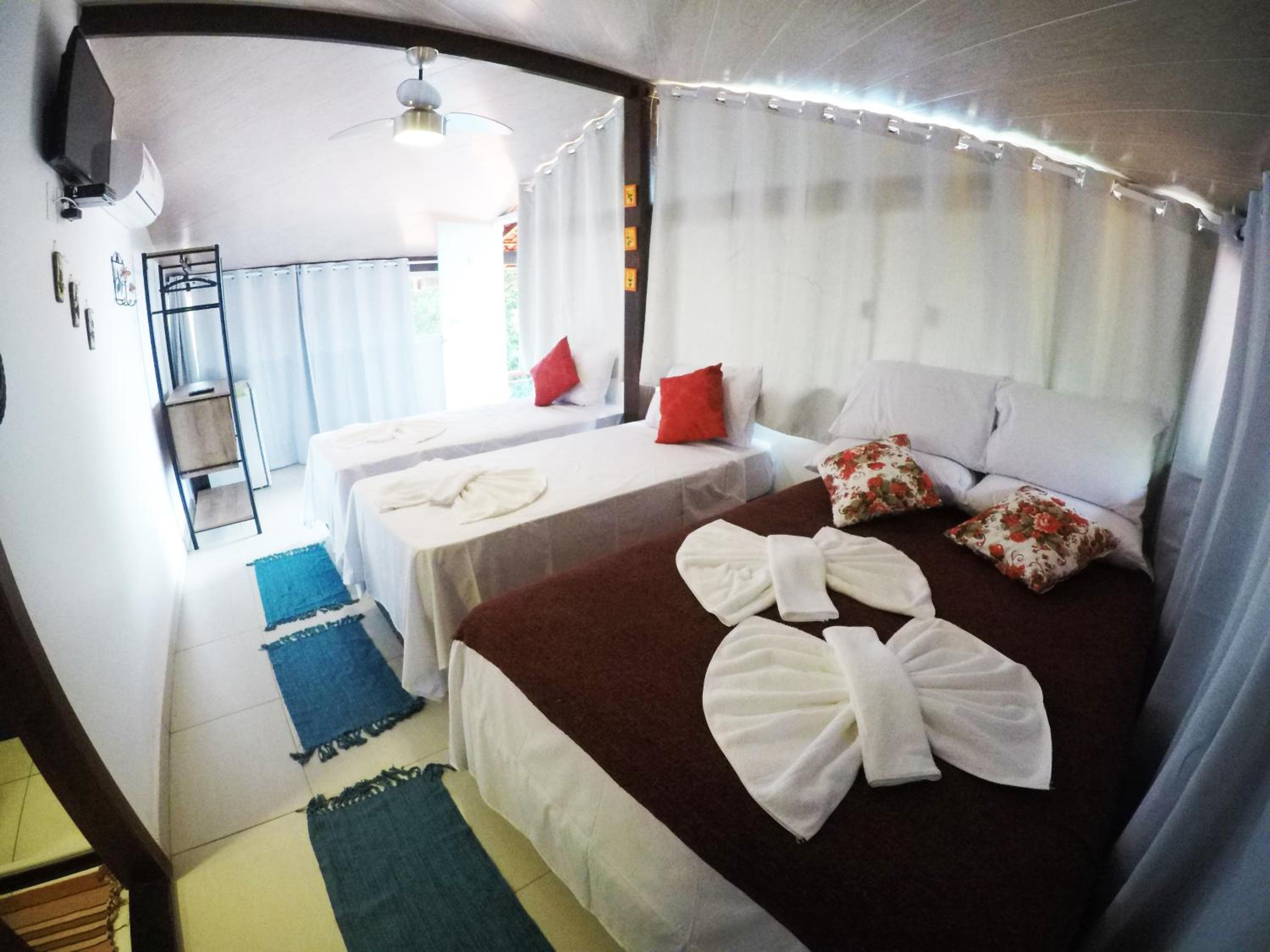 Deluxe Quadruple Room - Photo 2