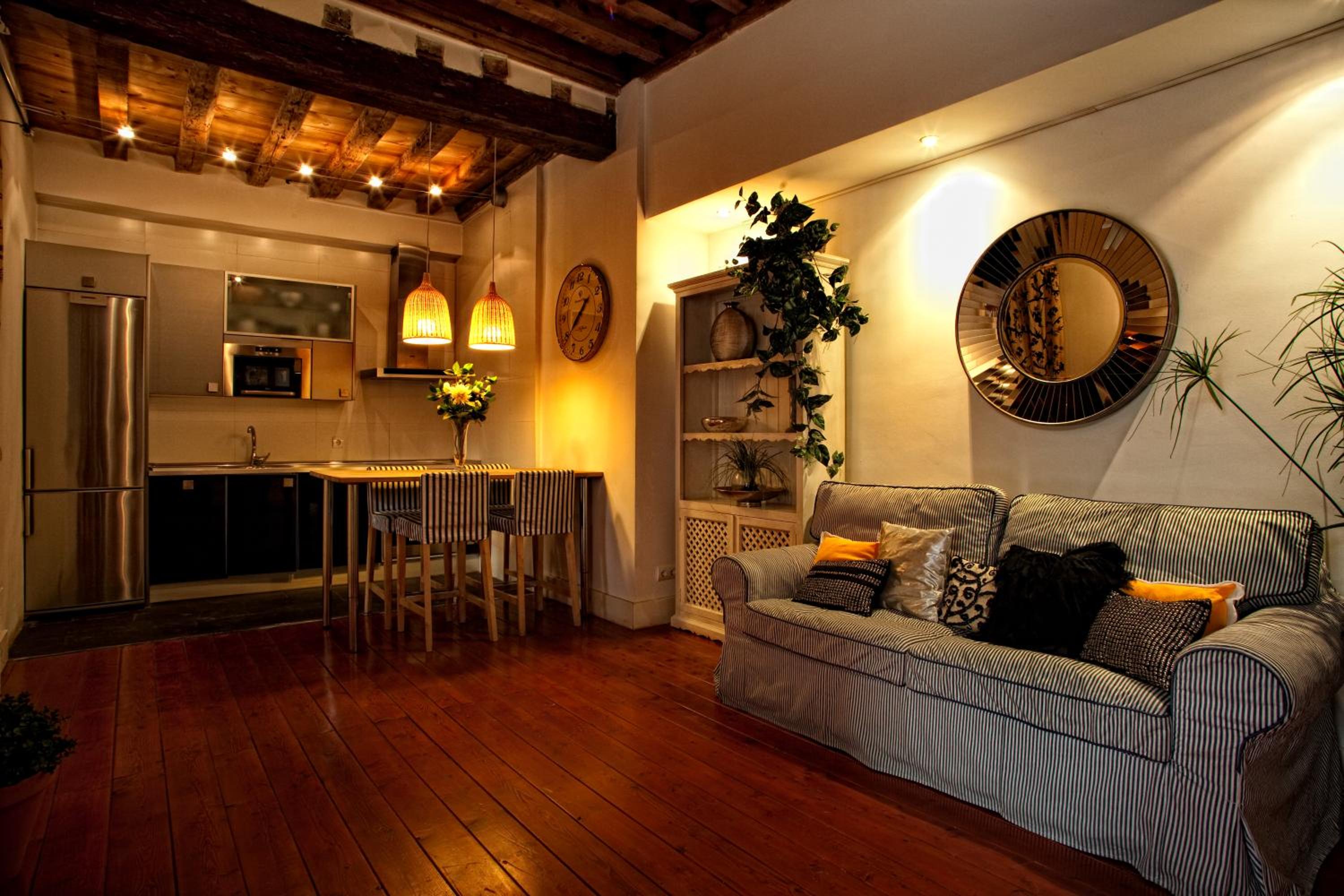 Apartment - Photo 9