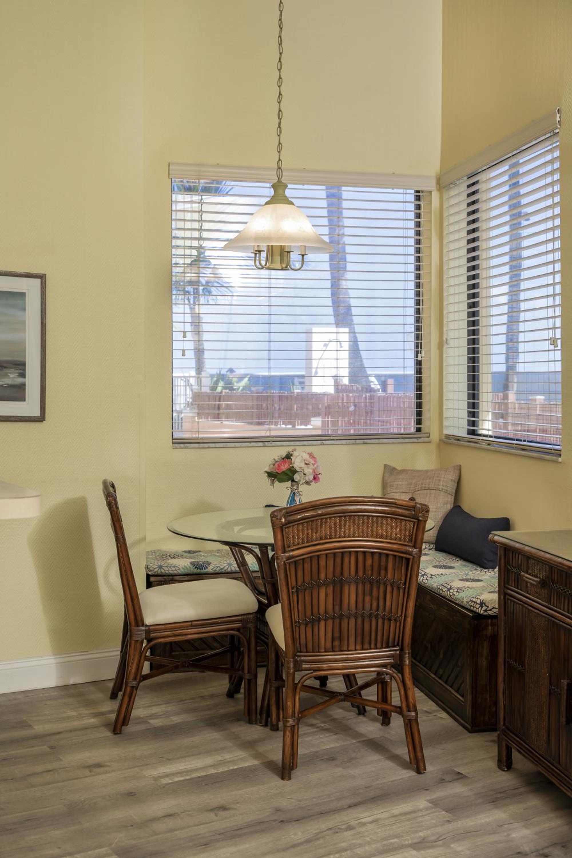 Apartment with Terrace photo 2