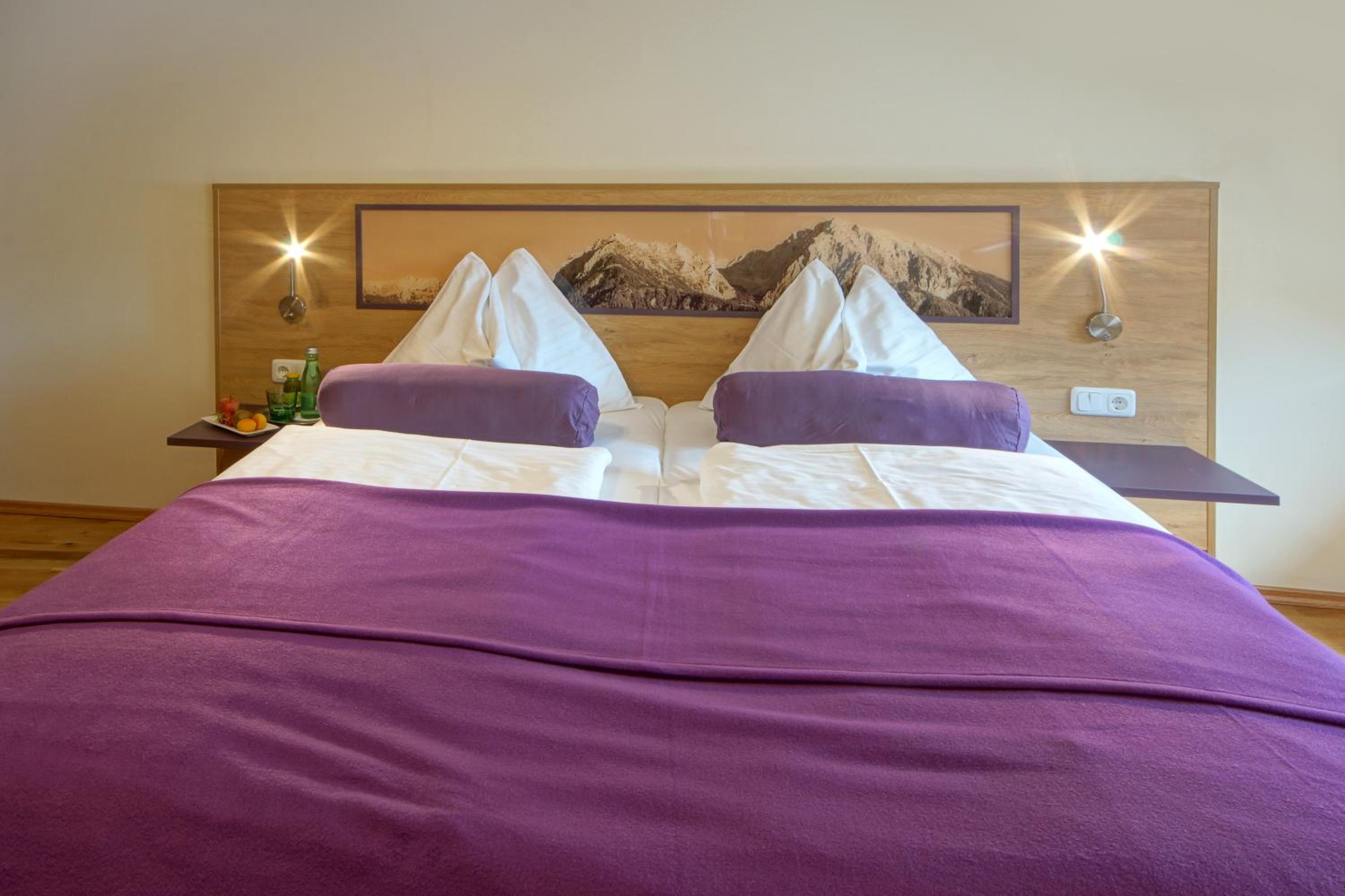 Triple Room (2 Adults + 1 Child) photo 1