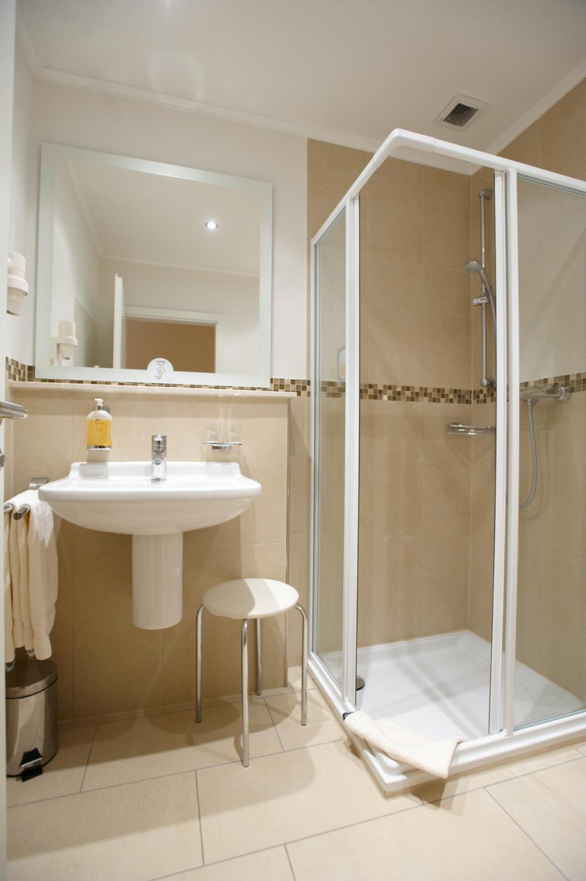 Single Room photo 3