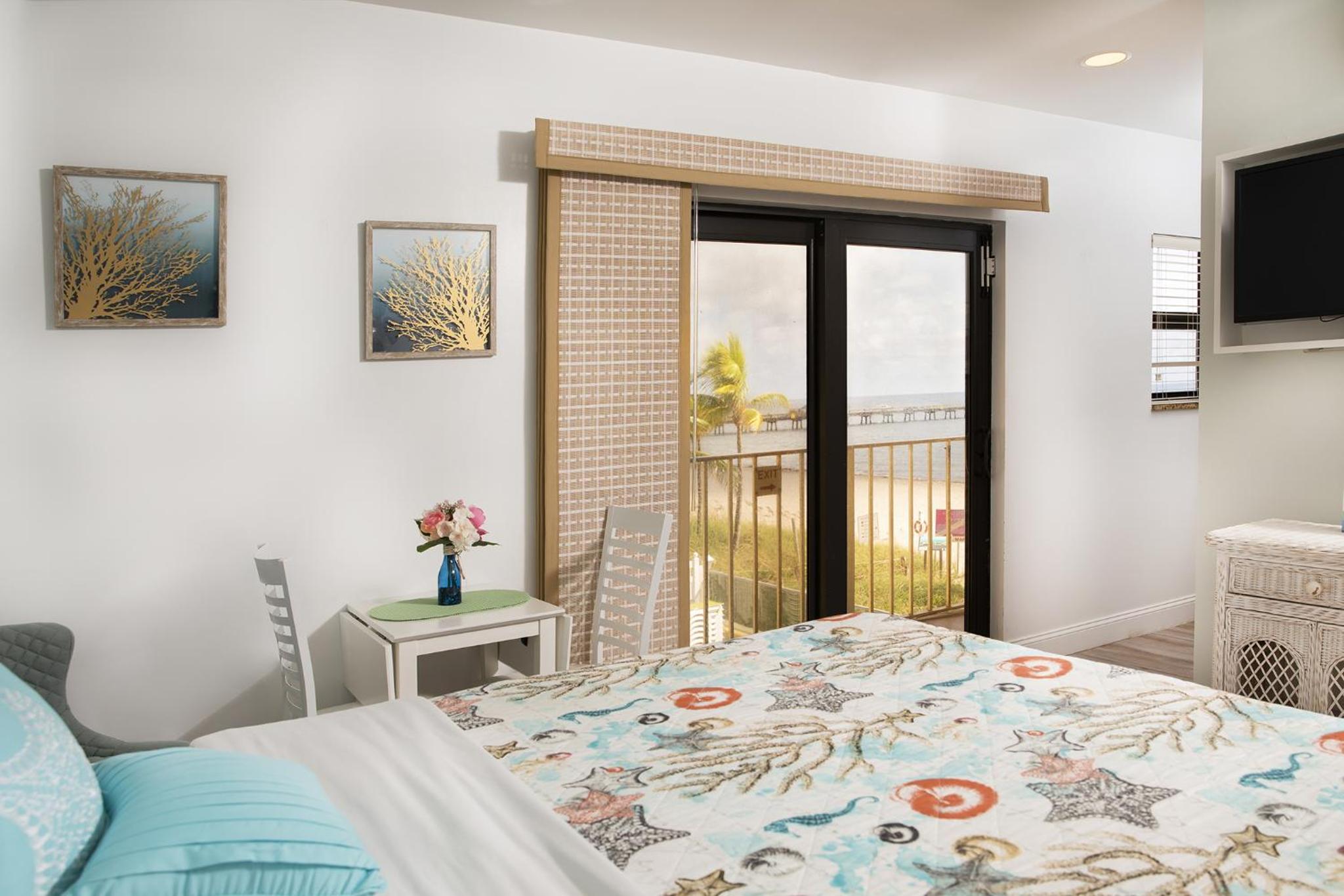 Studio with Partial Ocean View - stair access