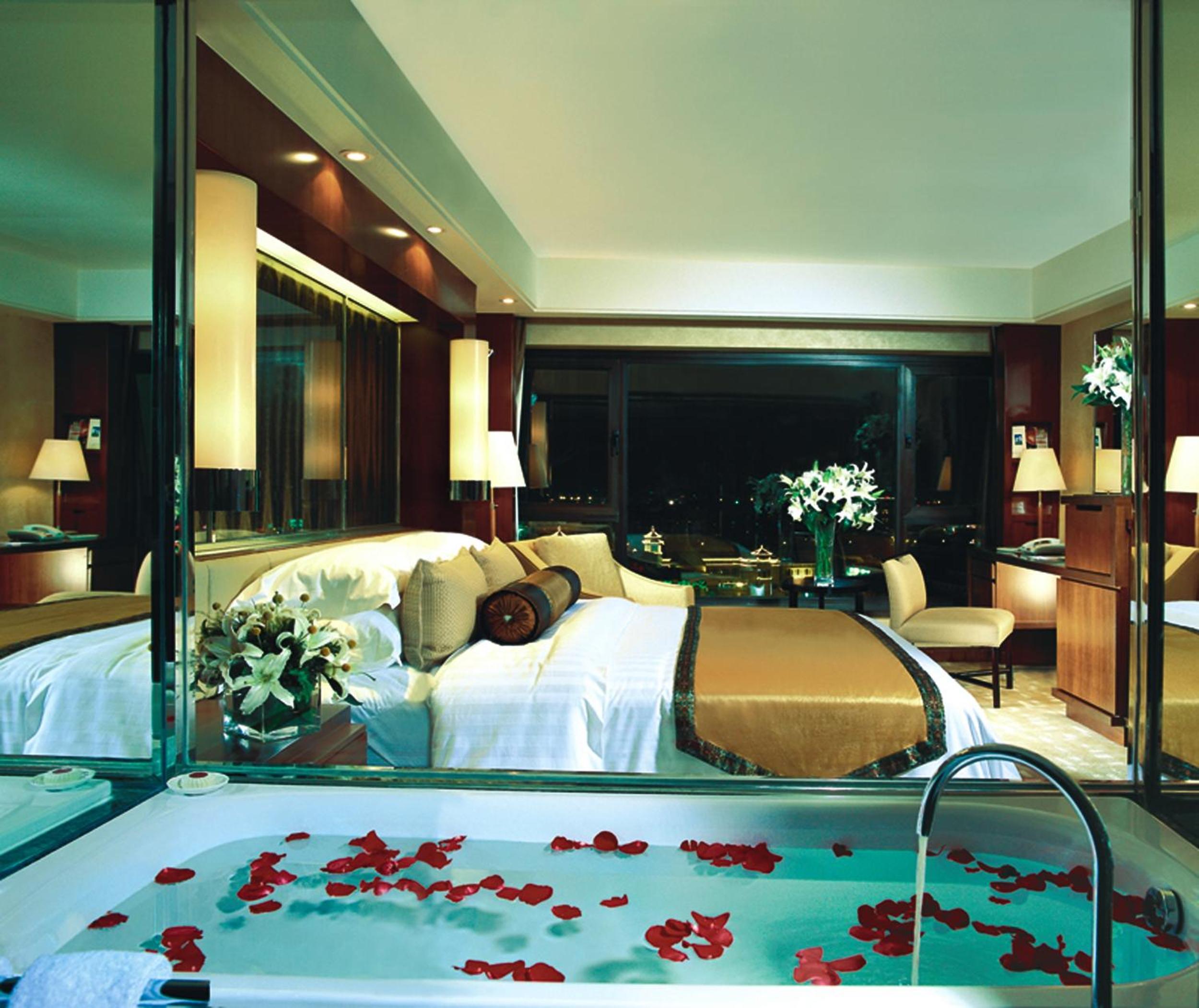 Executive King Bed Room