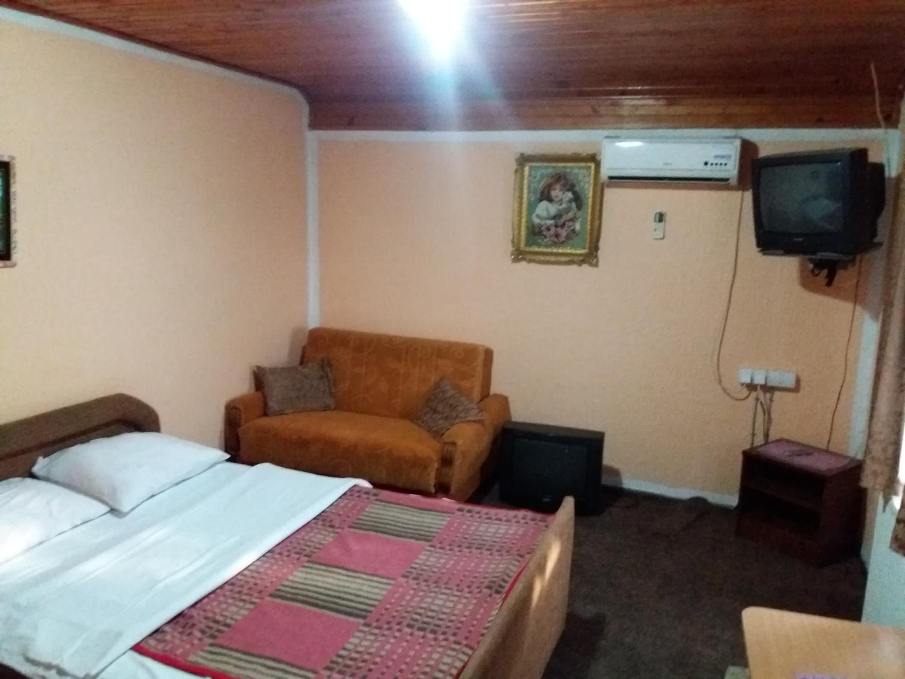 Double Room with Extra Bed photo 1