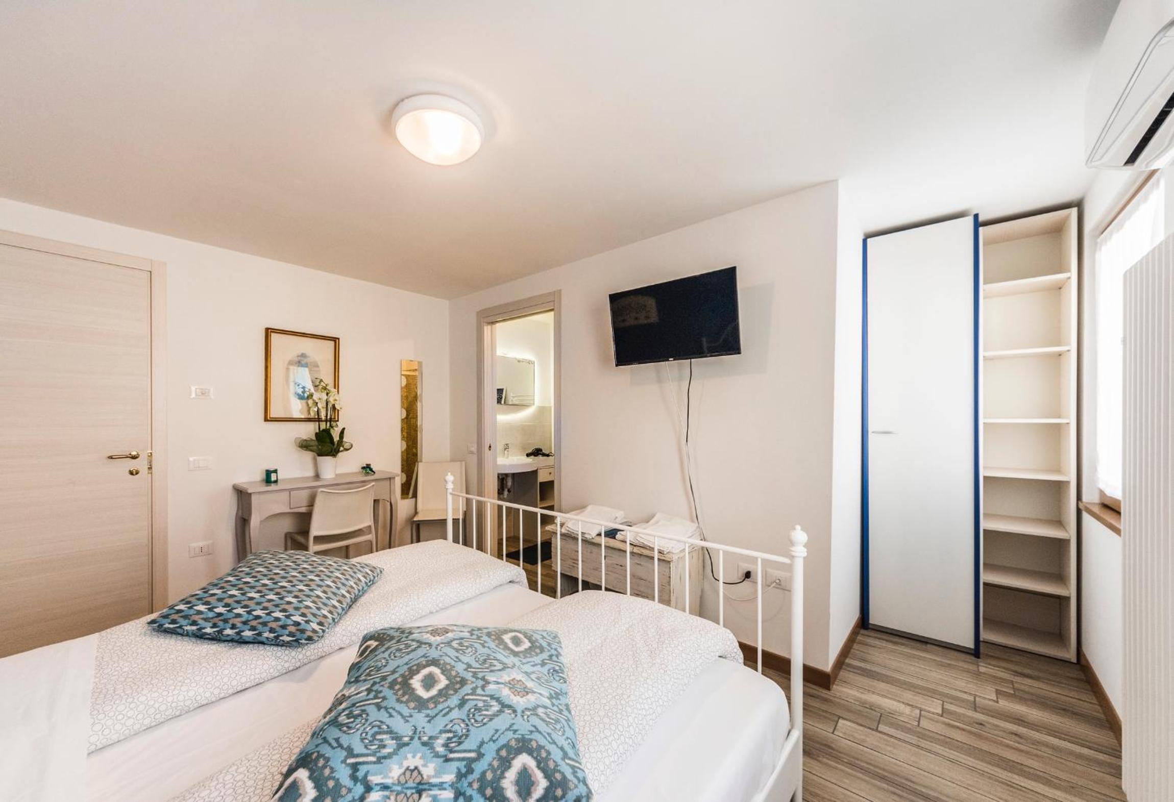 Double Room photo 2