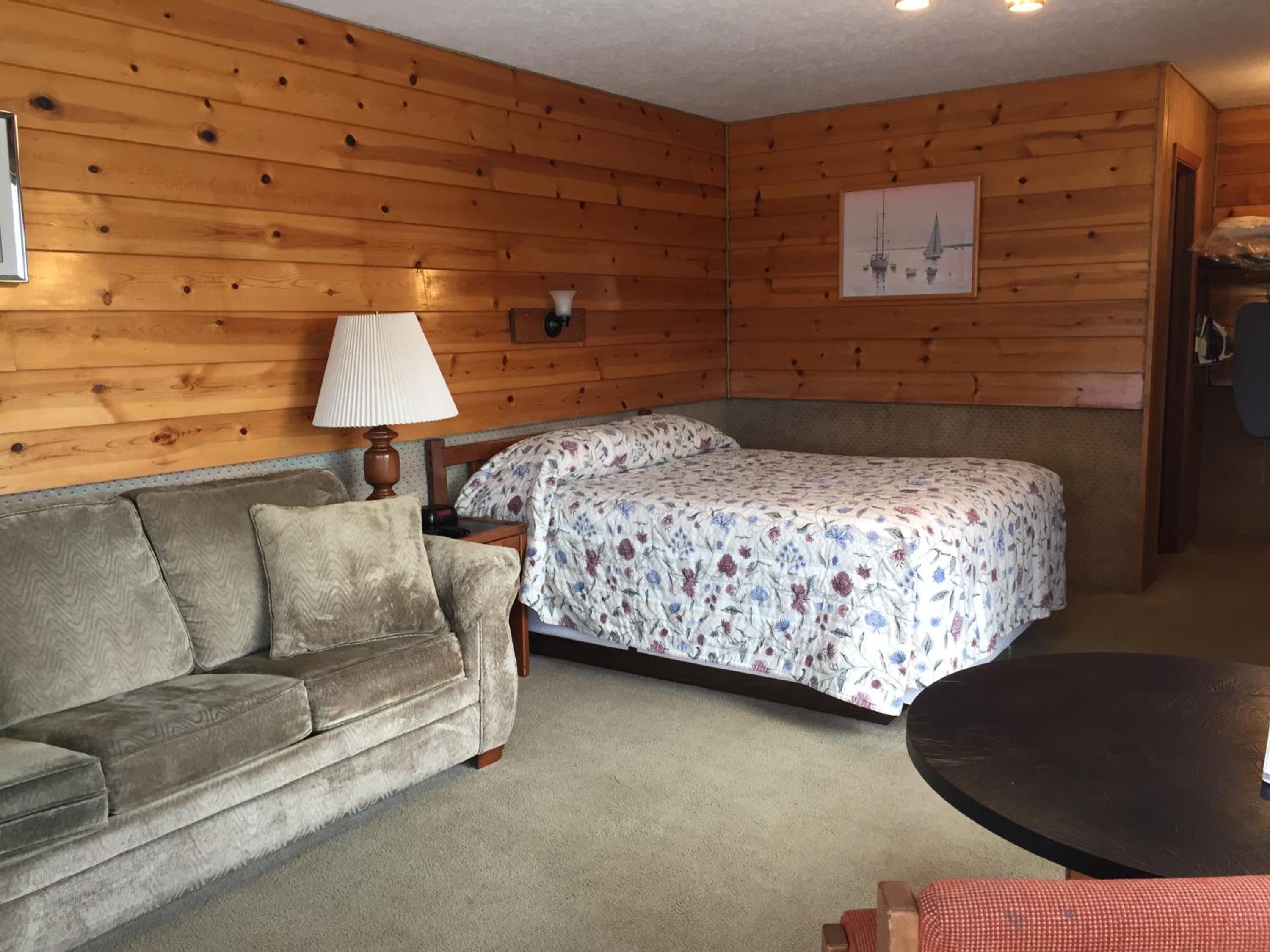 Queen Suite with Sea View