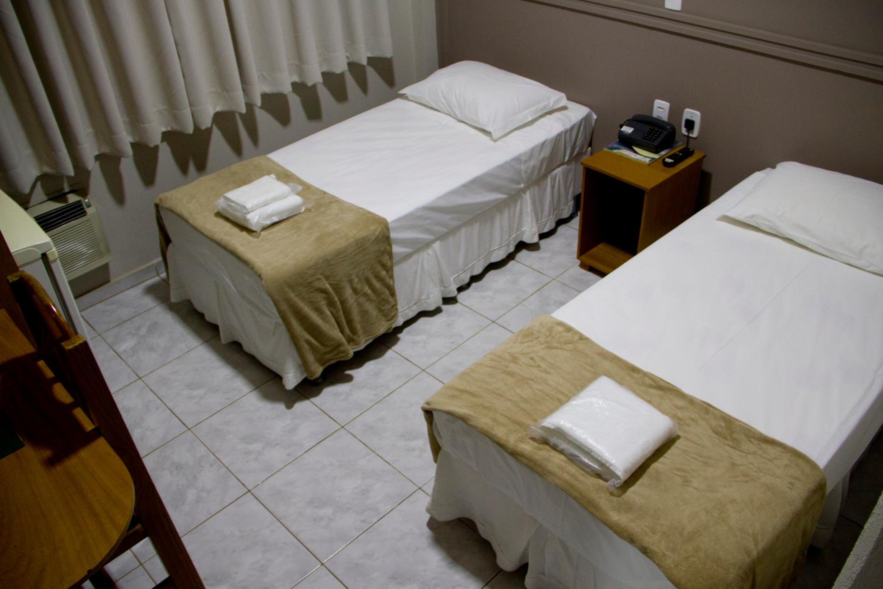 Luxury Twin Room - Photo 10