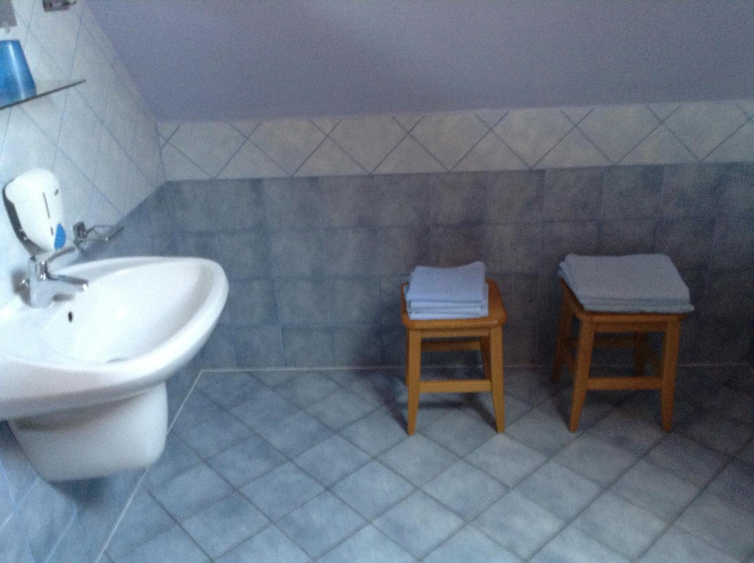 Quadruple Room - Photo 3