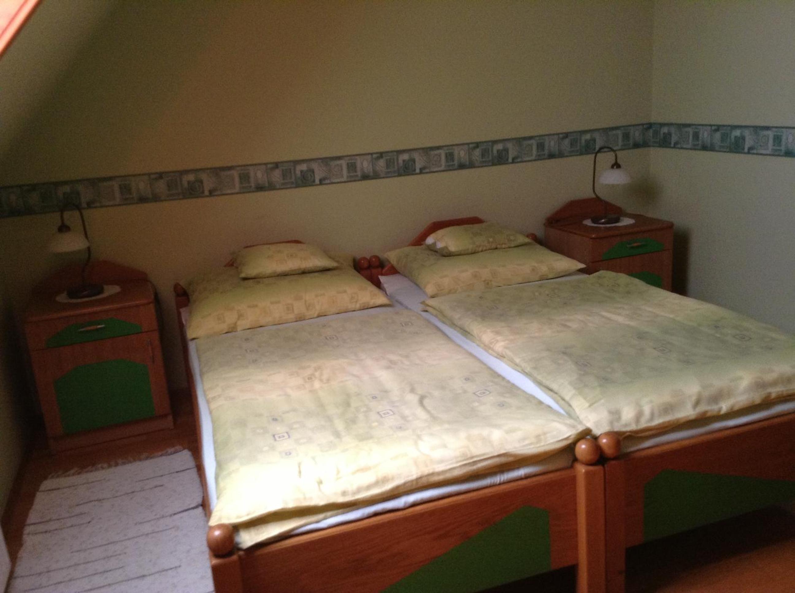 Quadruple Room - Photo 12