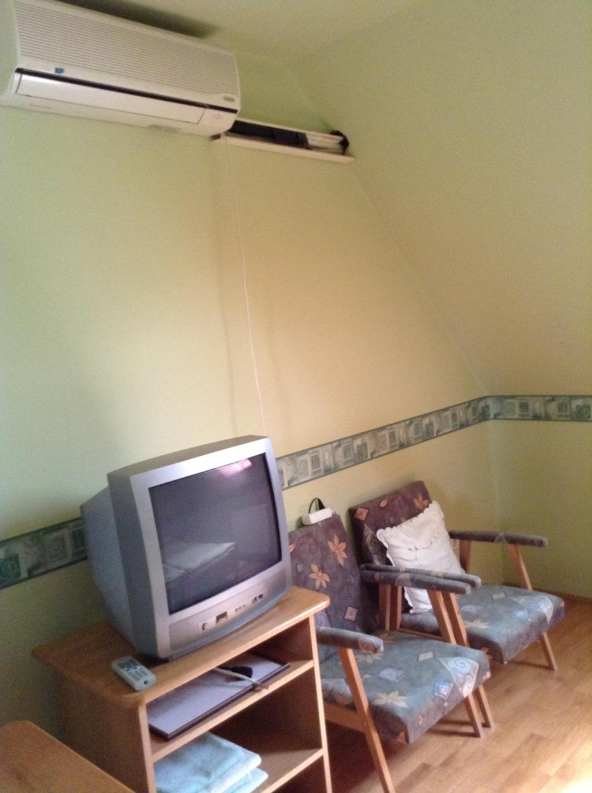 Quadruple Room - Photo 1