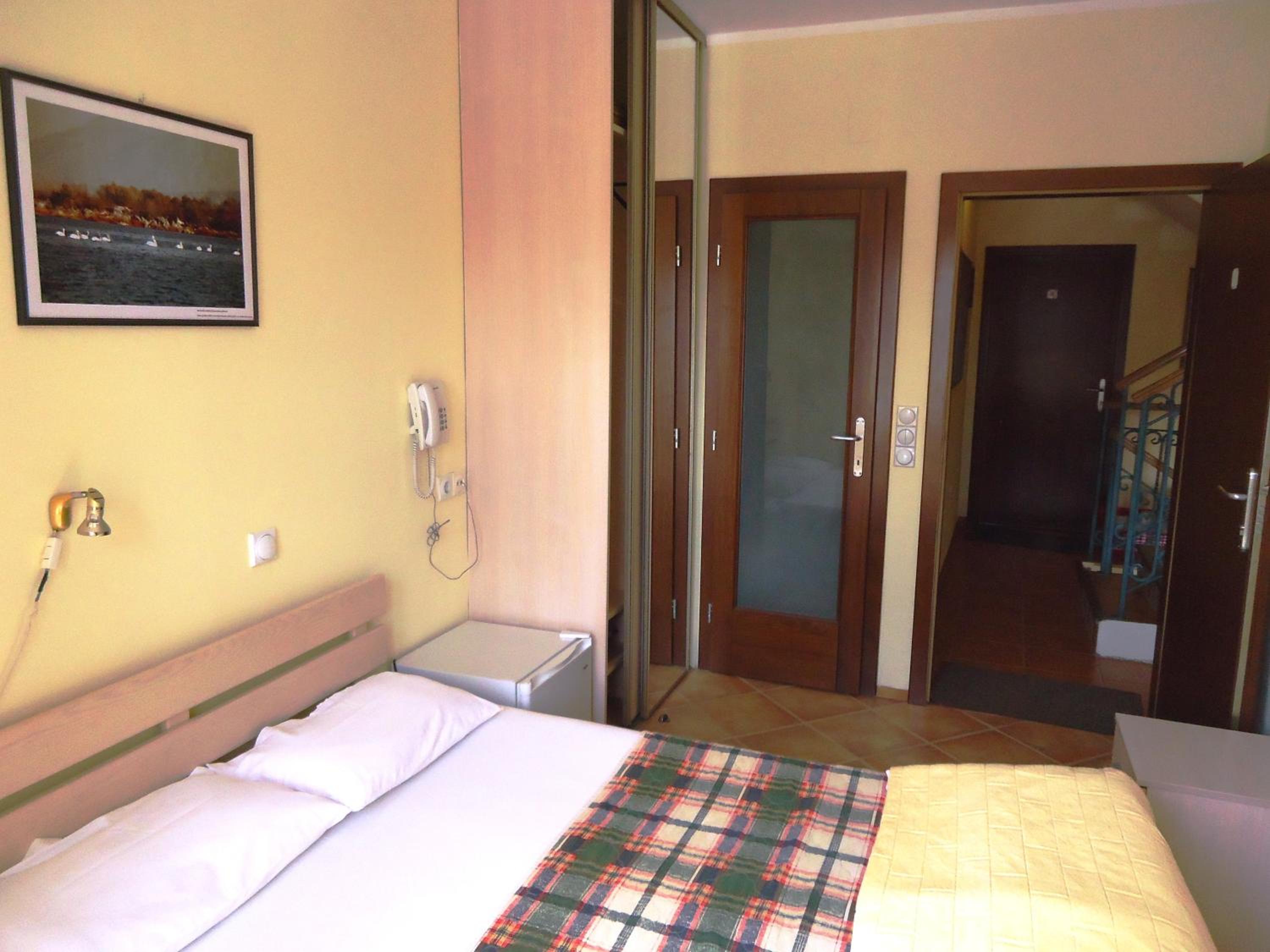 Standard Double Room - Photo 4