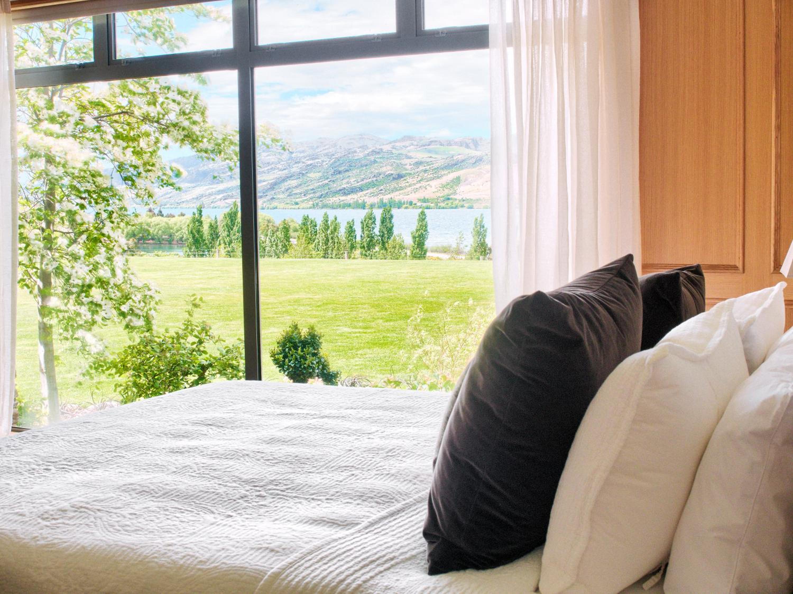 Studio with Lake View photo 1