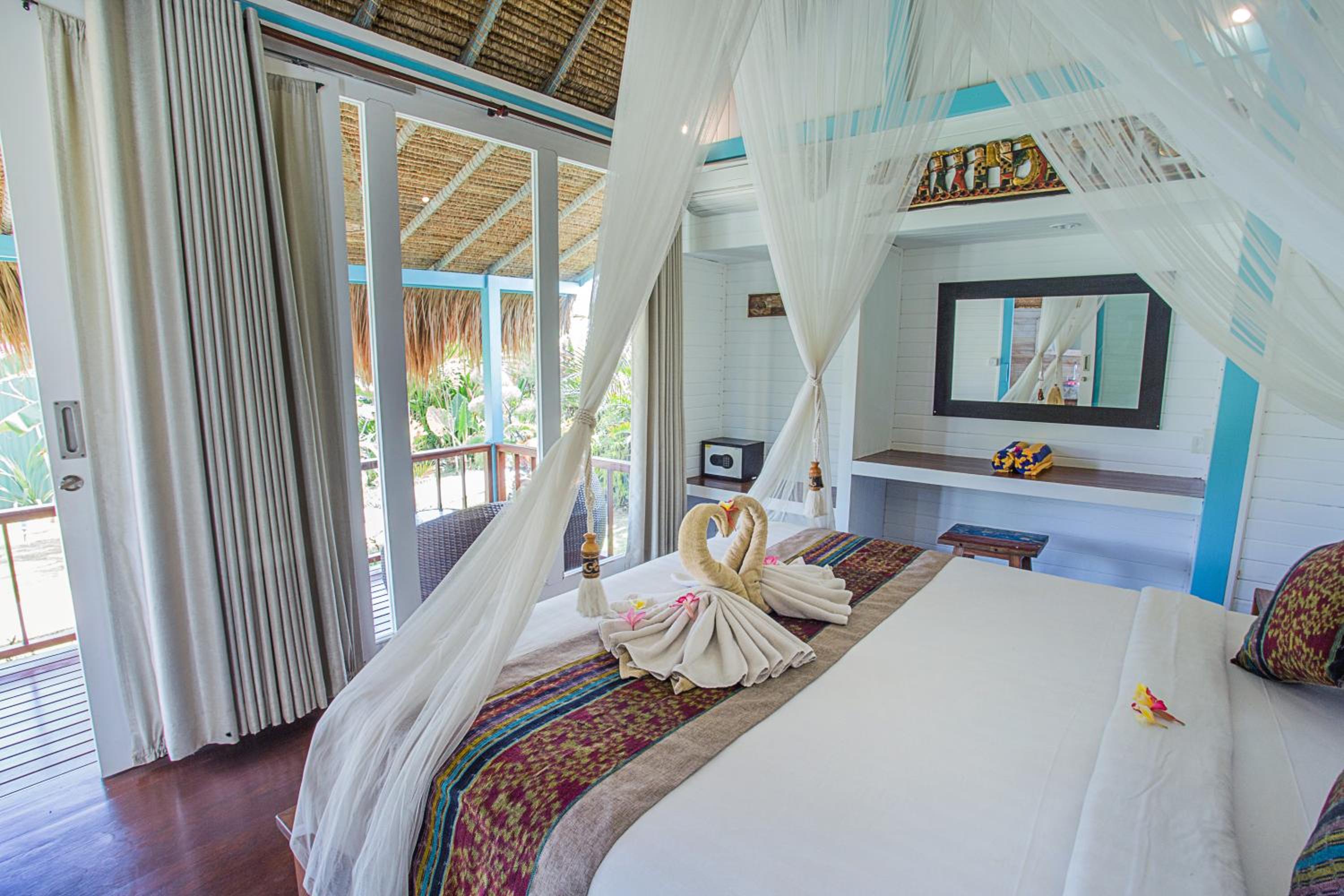 Deluxe Bungalow with Garden View - Photo 36
