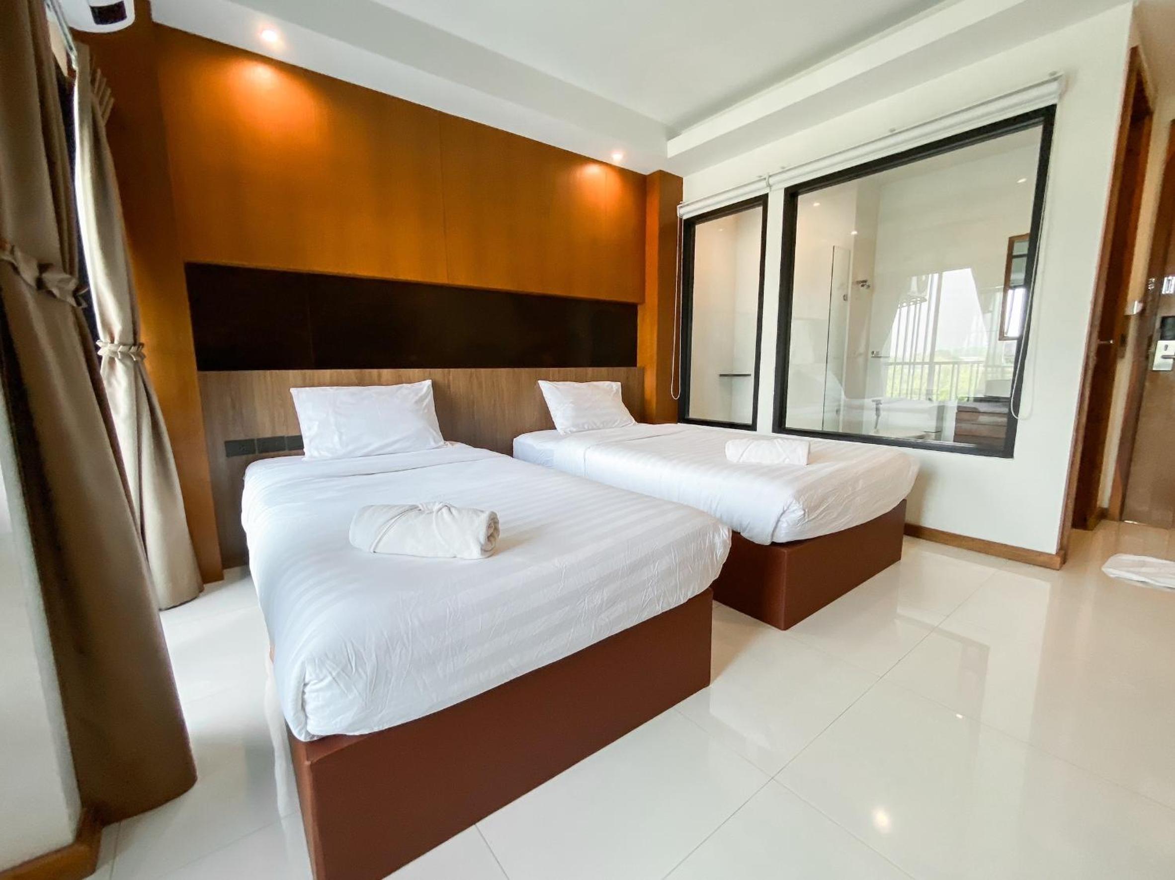 Standard Twin Room