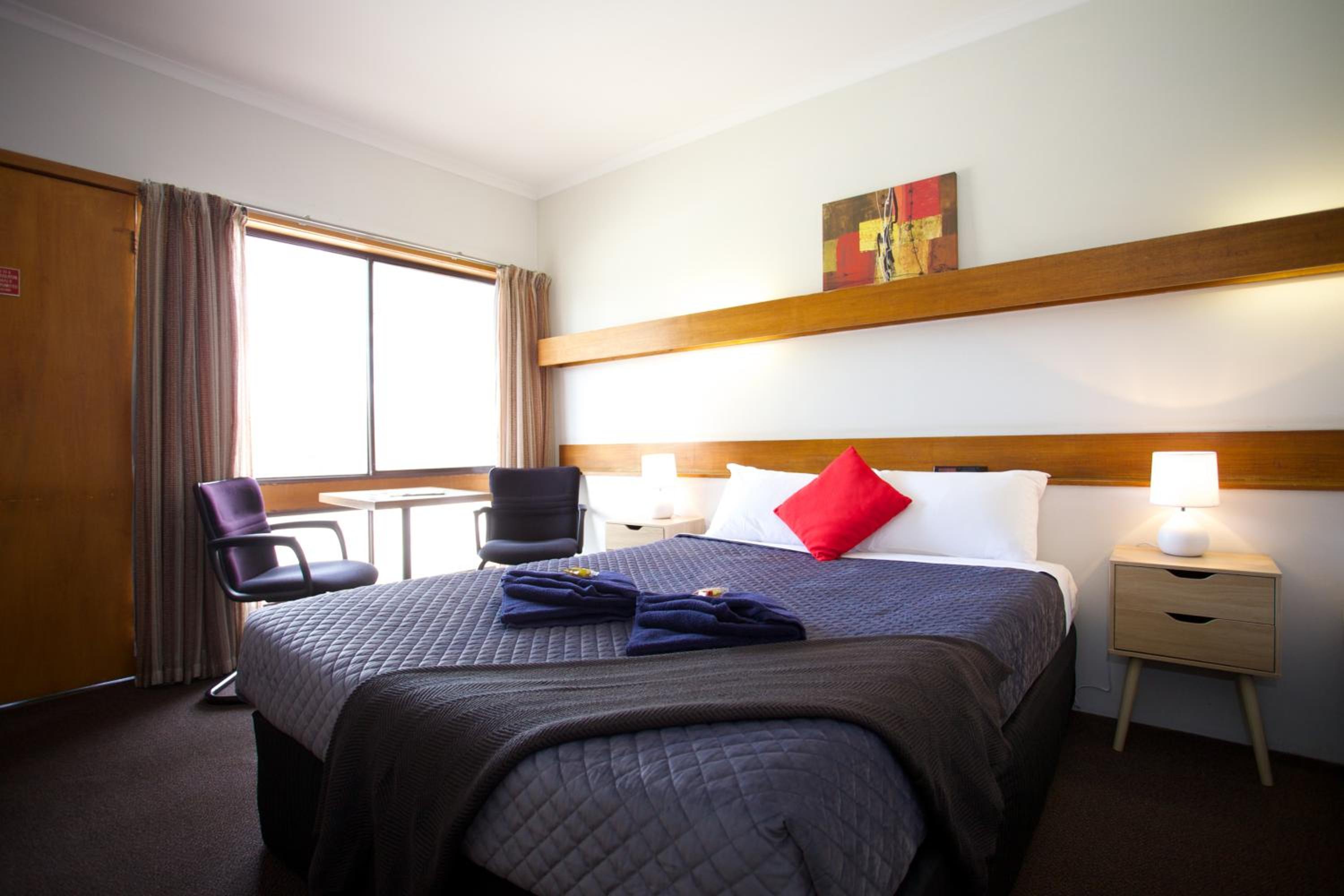 Queen Room photo 3