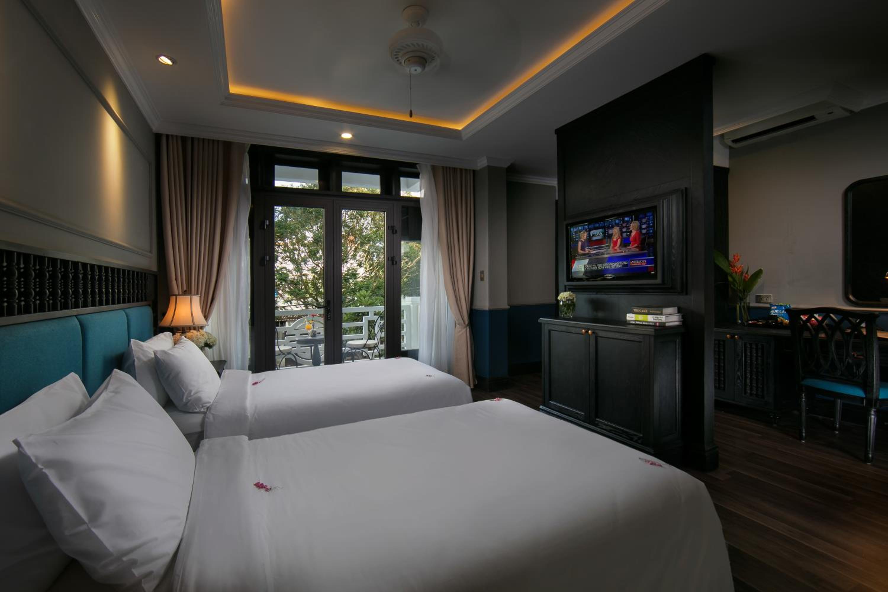 Suite Twin With Pool View 