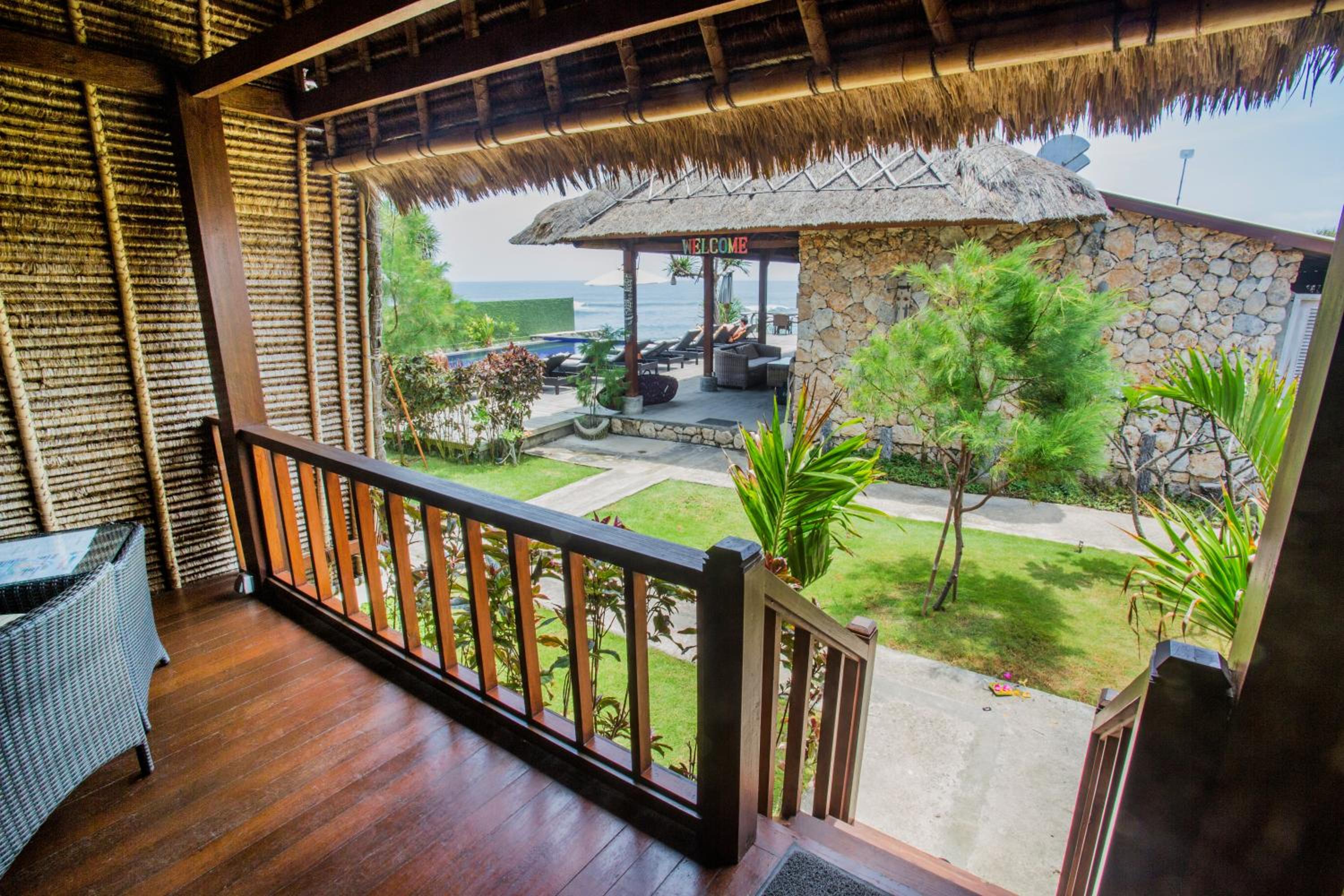 Deluxe Bungalow with Garden View - Photo 21