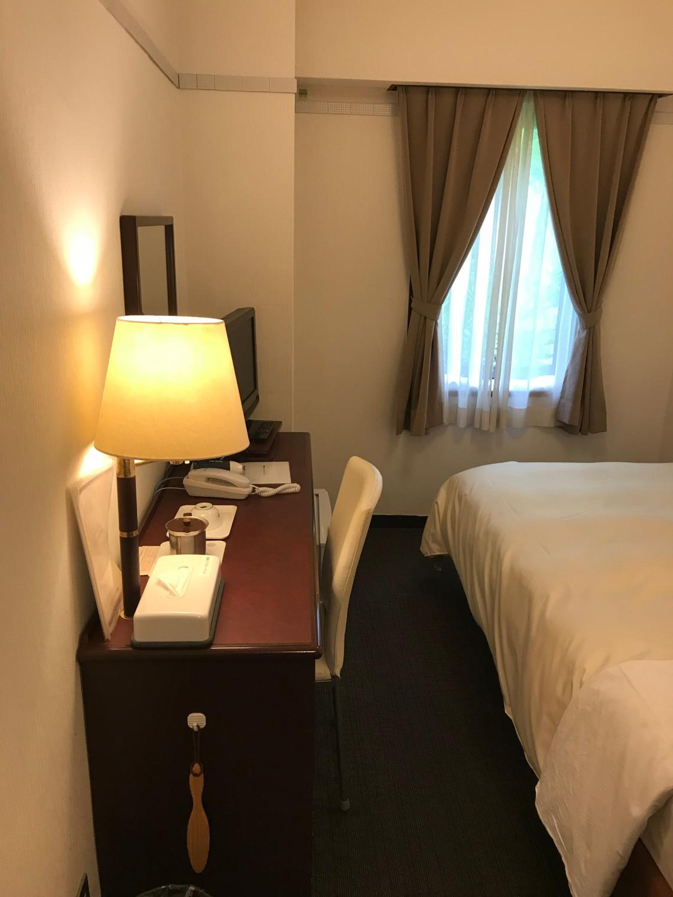 Single Room - Smoking photo 2