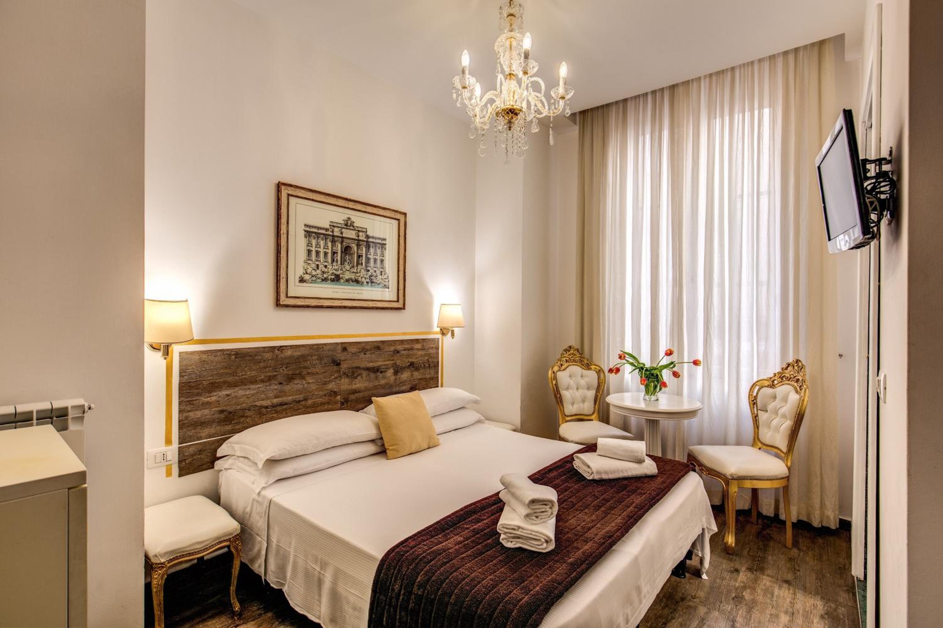 Standard Queen Room