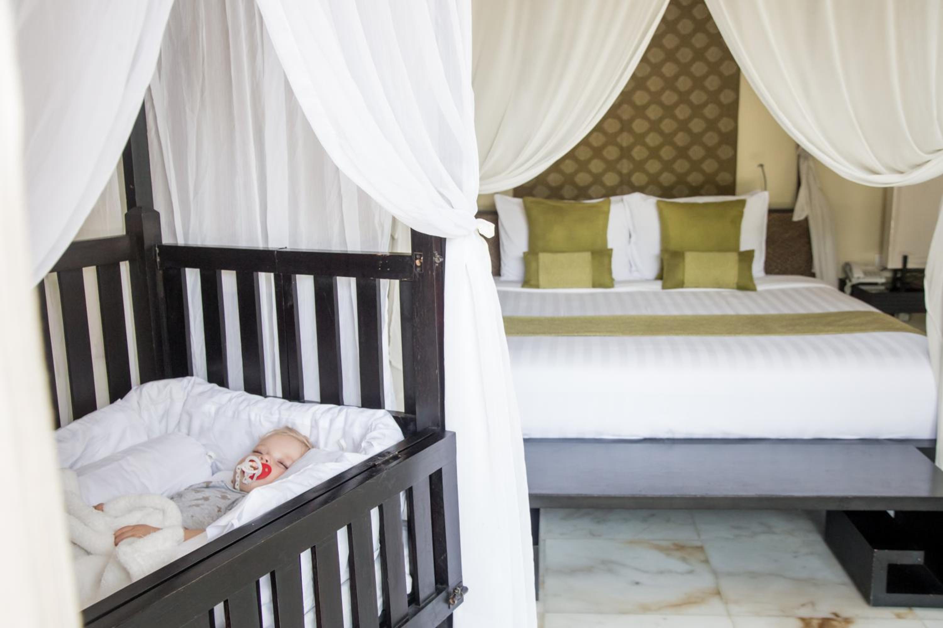 Luxury One-Bedroom Villa with Private Pool - Photo 15