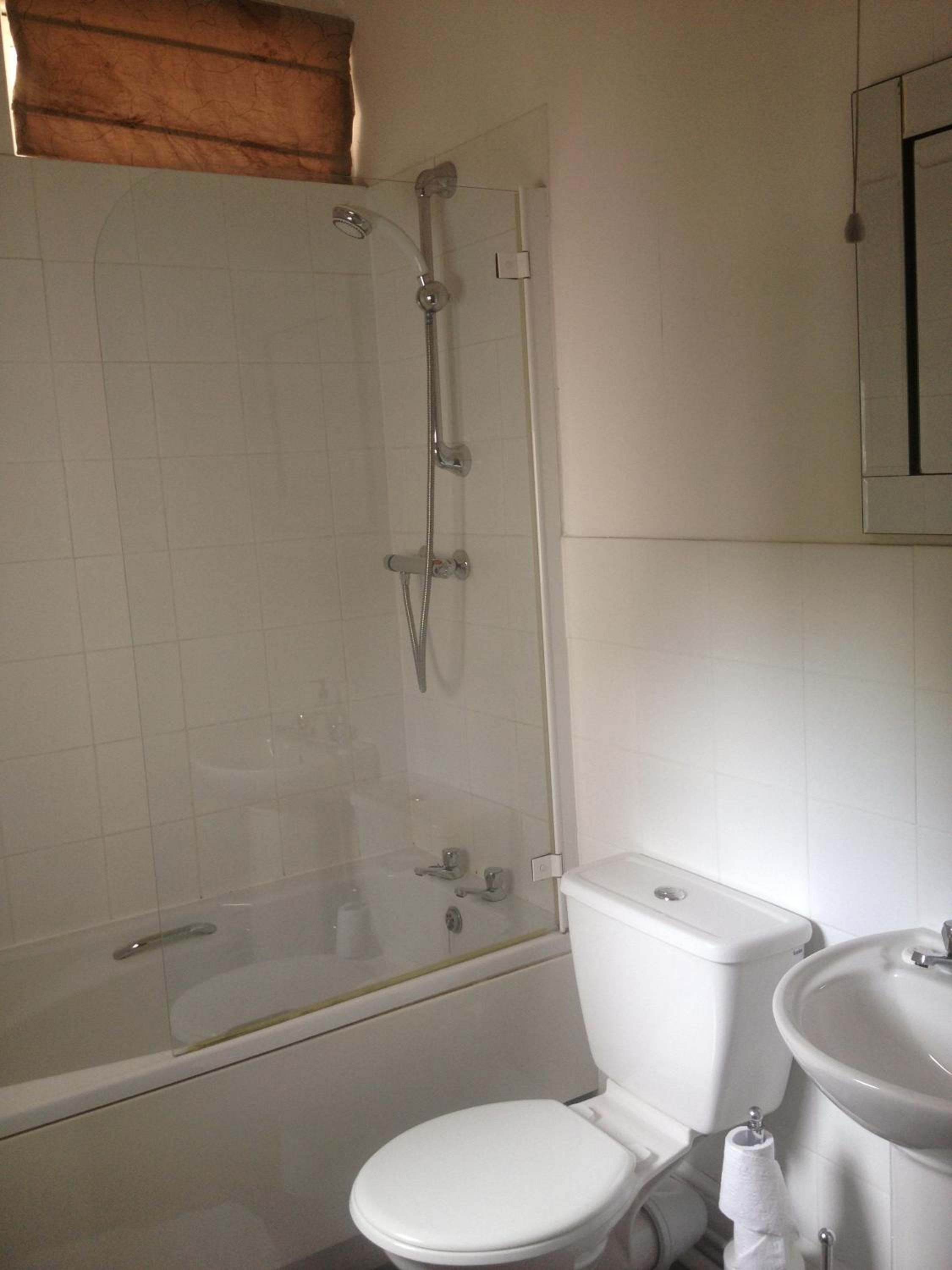 Single Room with Private External Bathroom photo 3