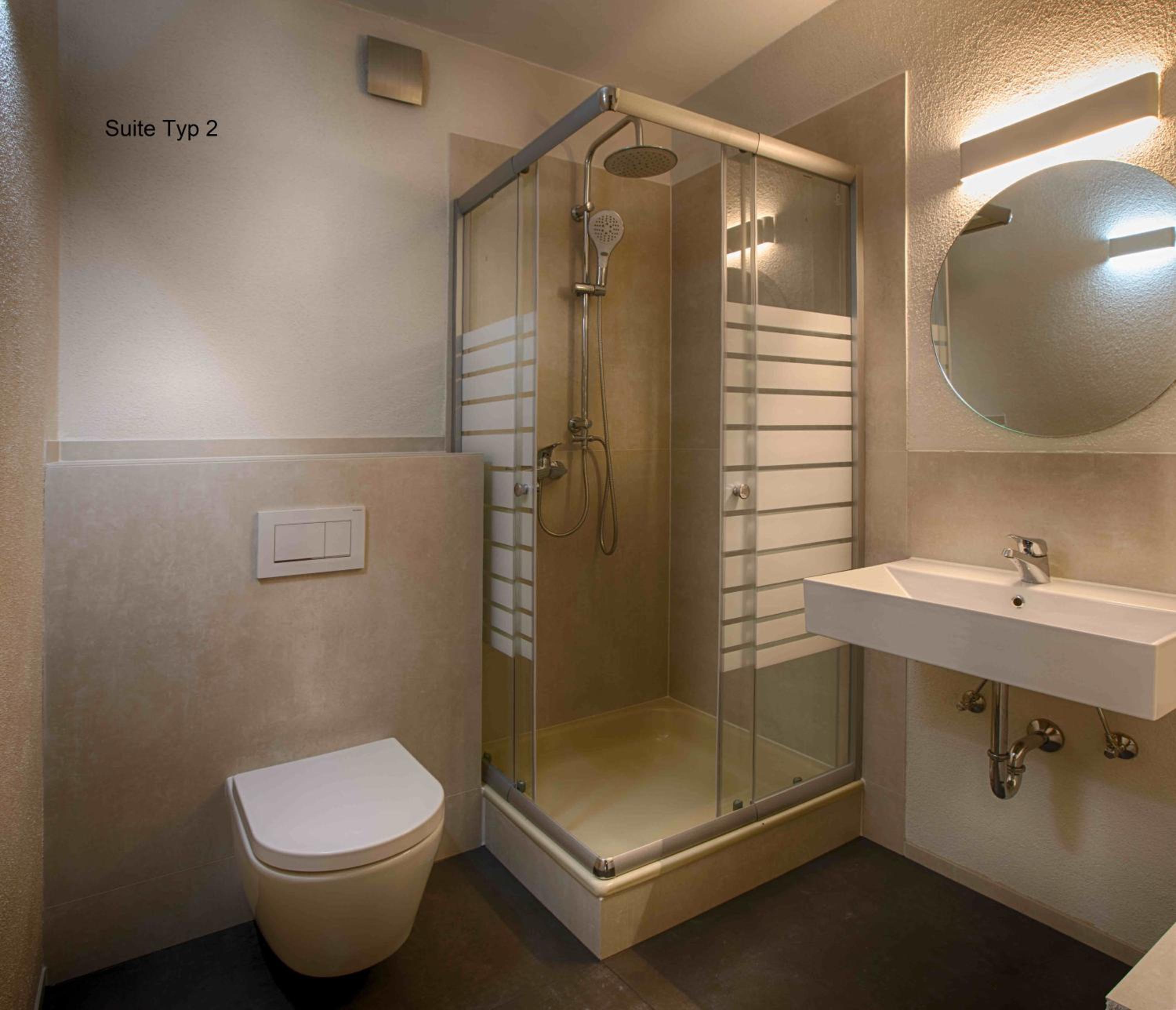 Junior Suite with Balcony - Photo 23