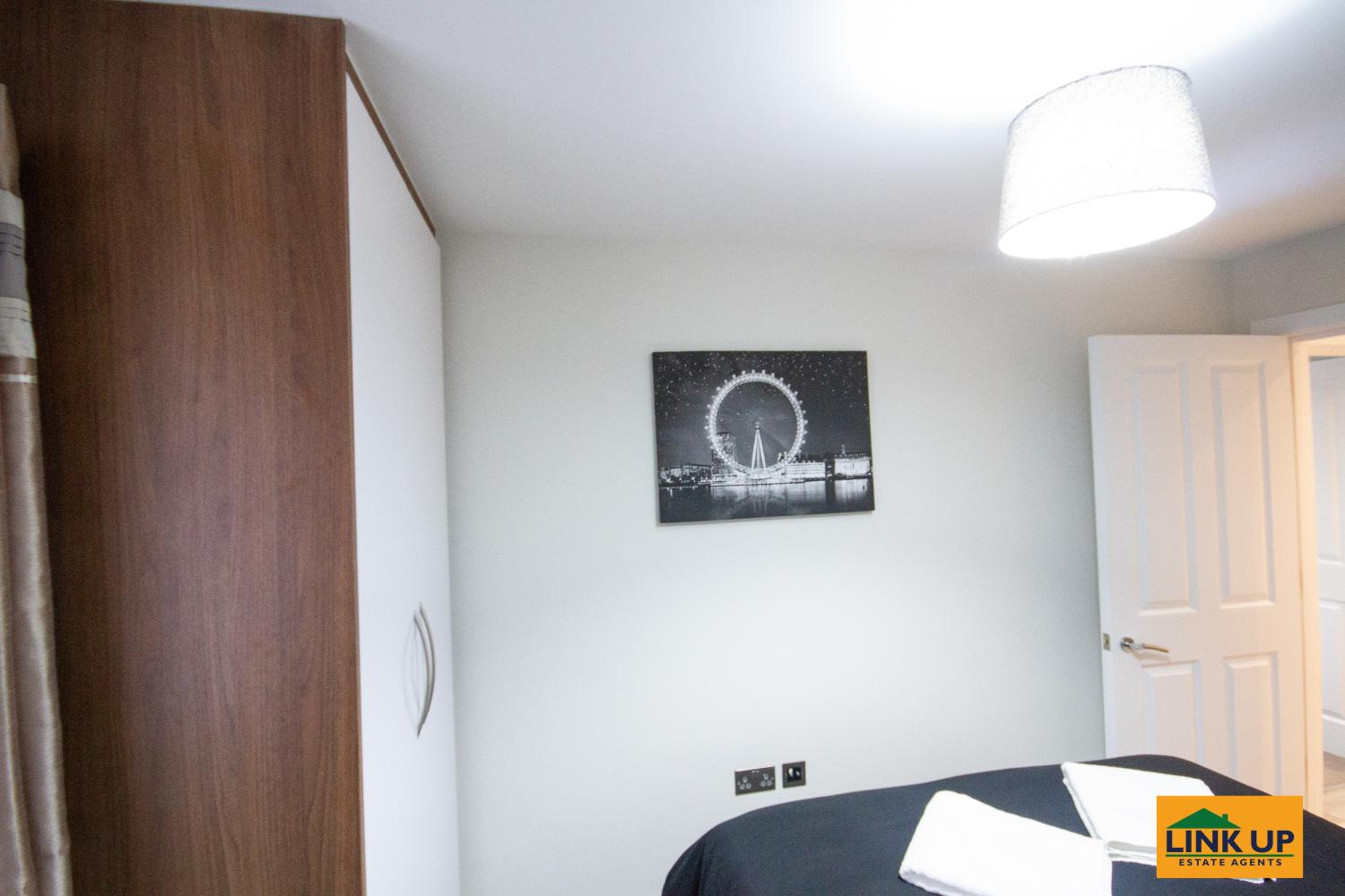 Apartment photo 3