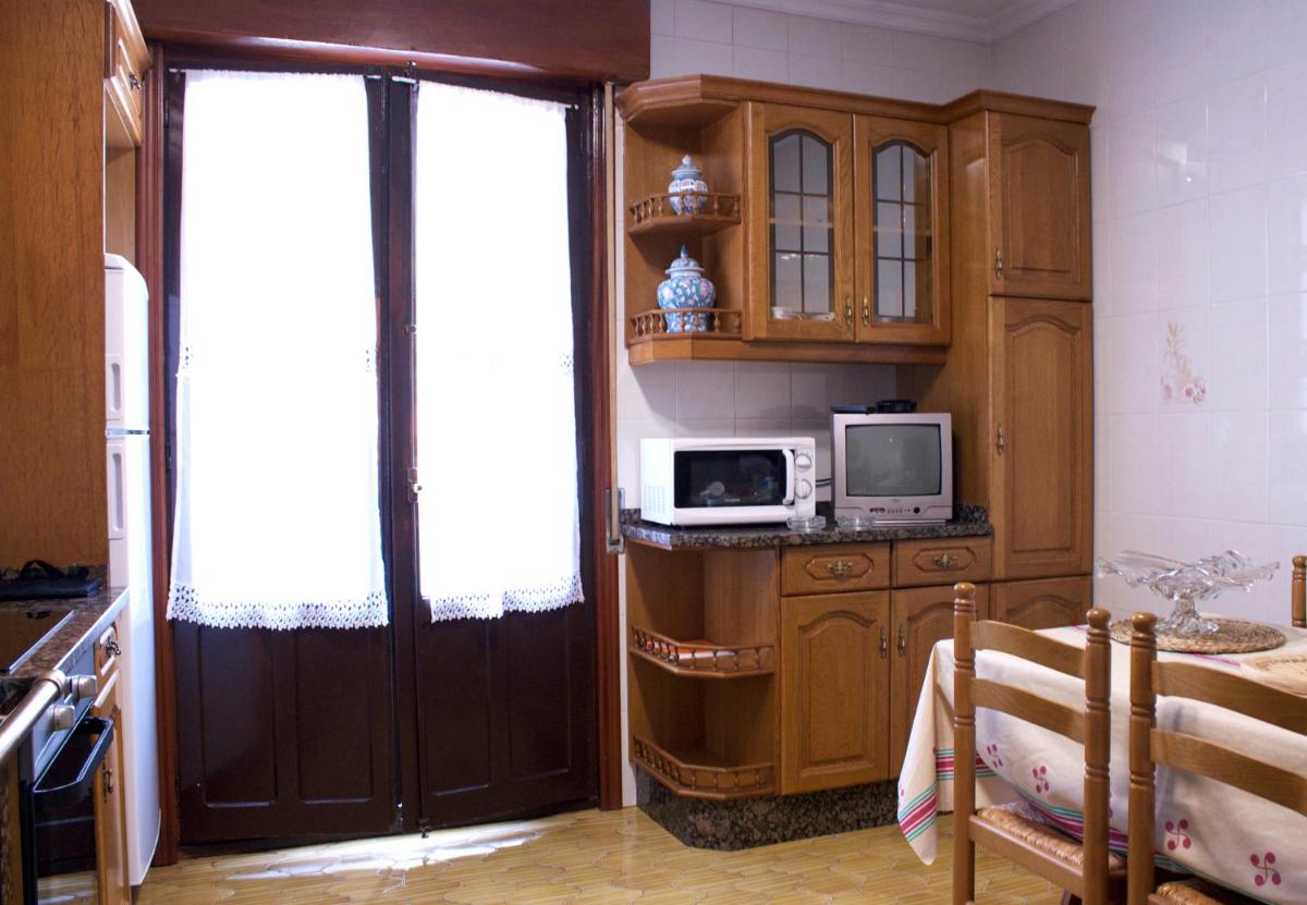 Apartment with Mountain View