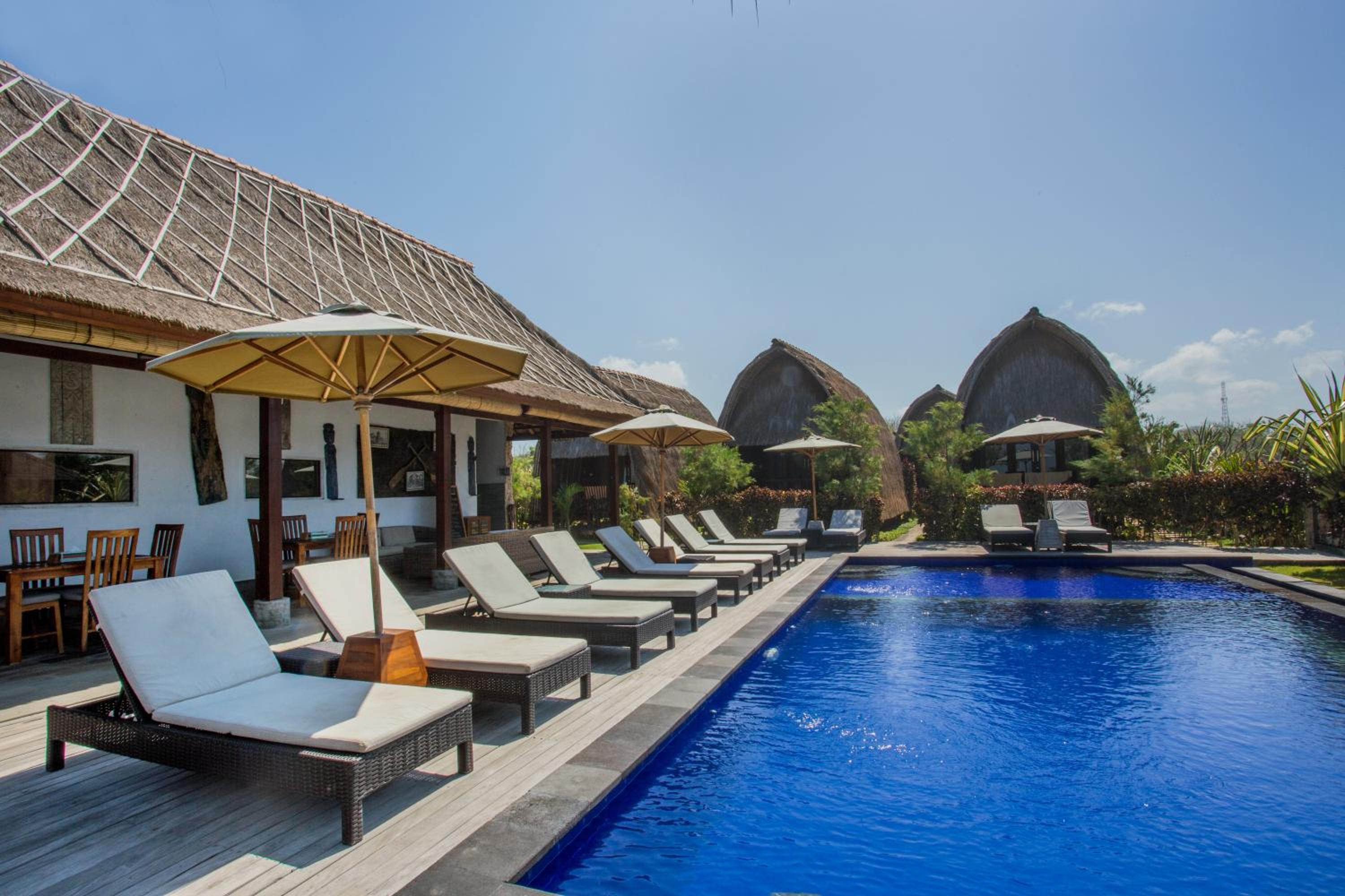 Deluxe Bungalow with Ocean View - Photo 7