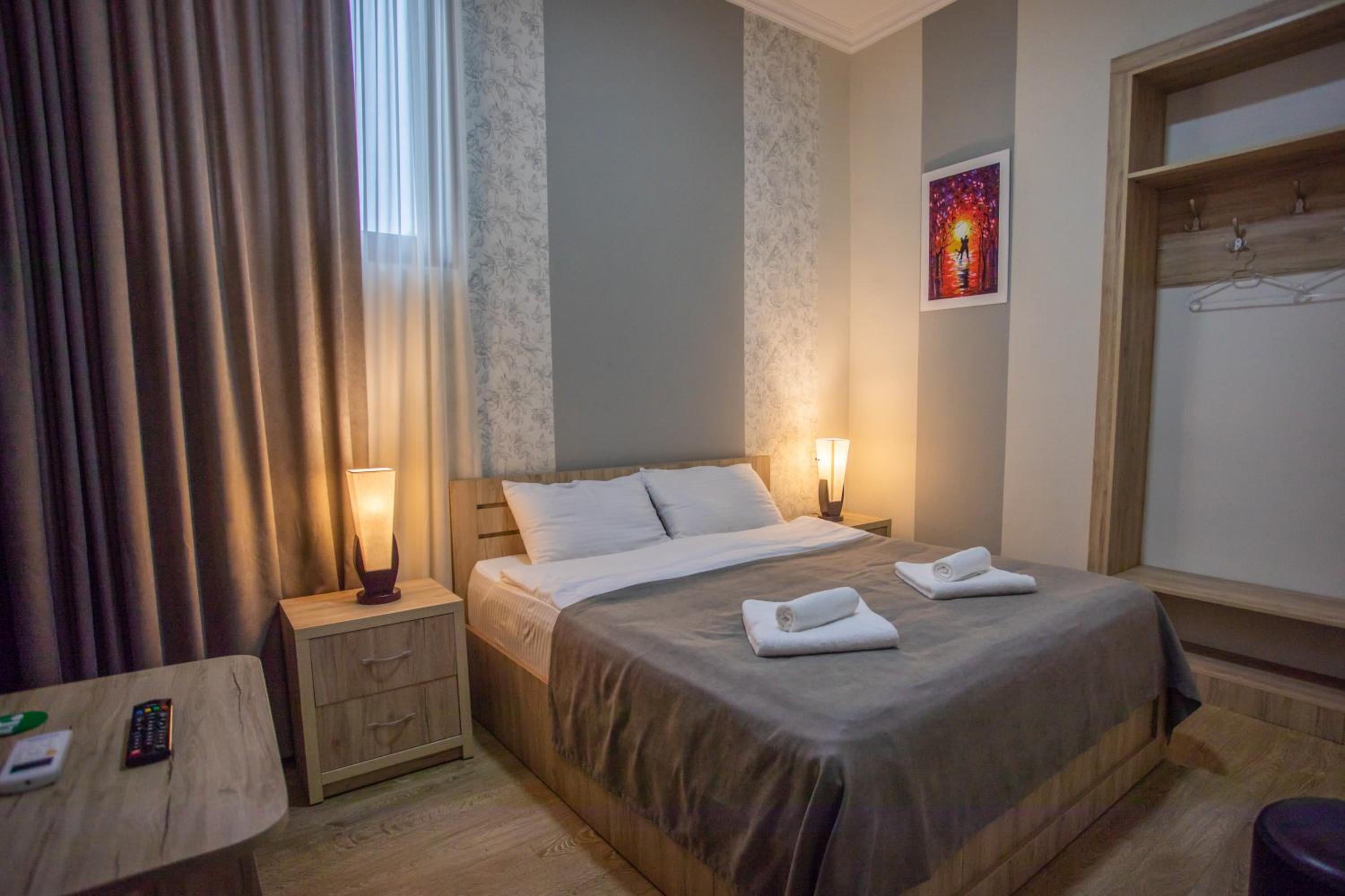 Budget Double Room photo 2