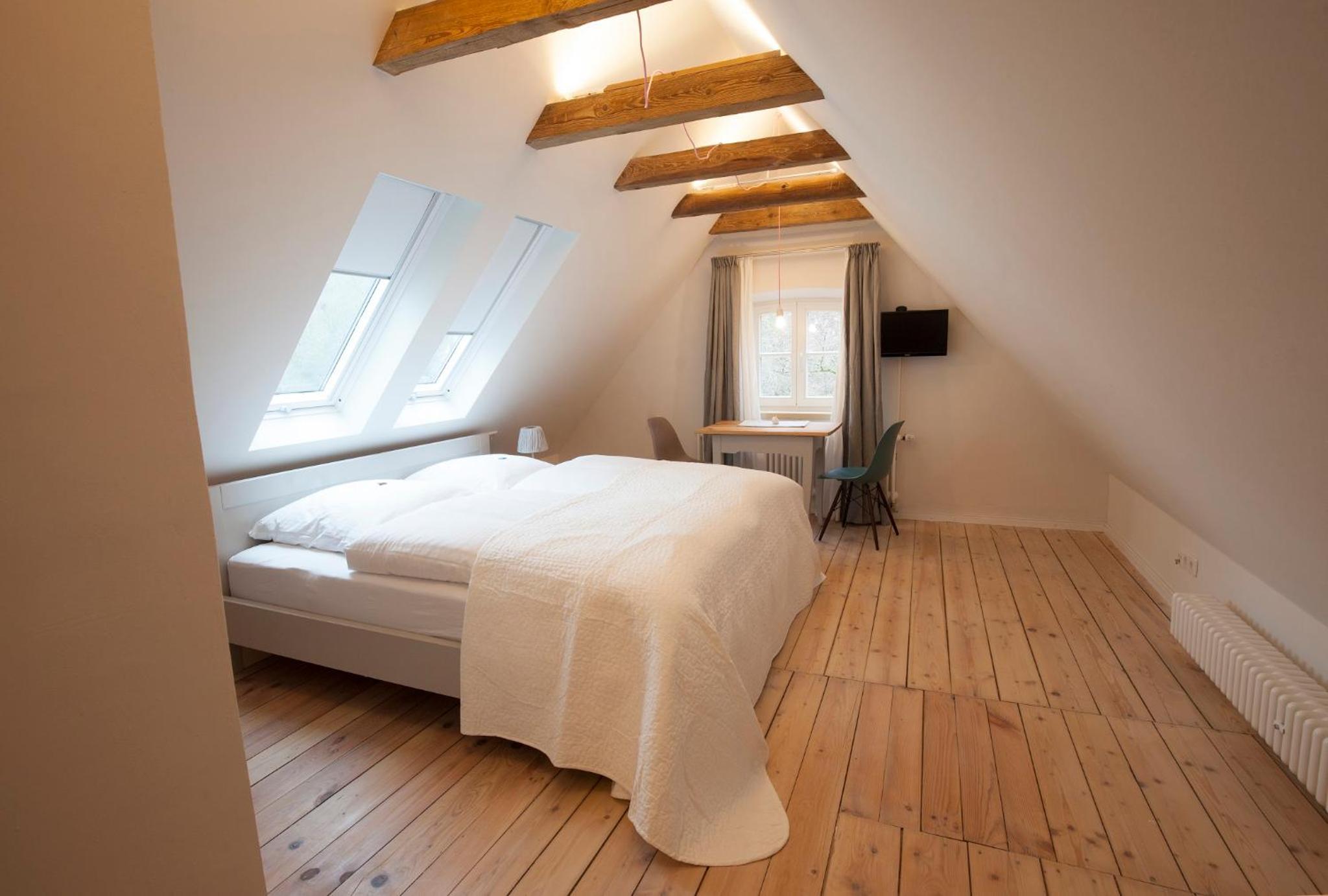 Large Double Room photo 1