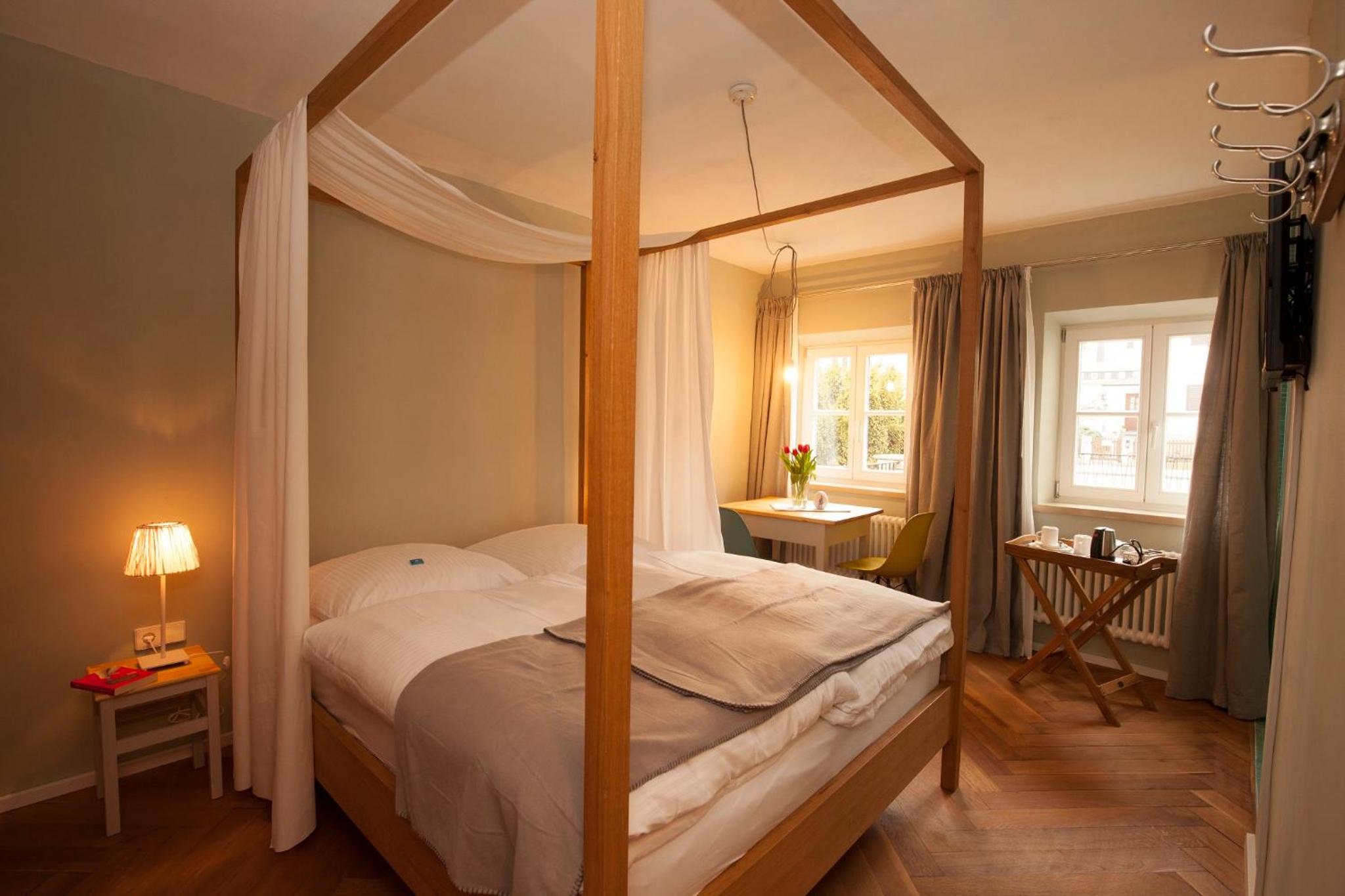 Small Double Room photo 1
