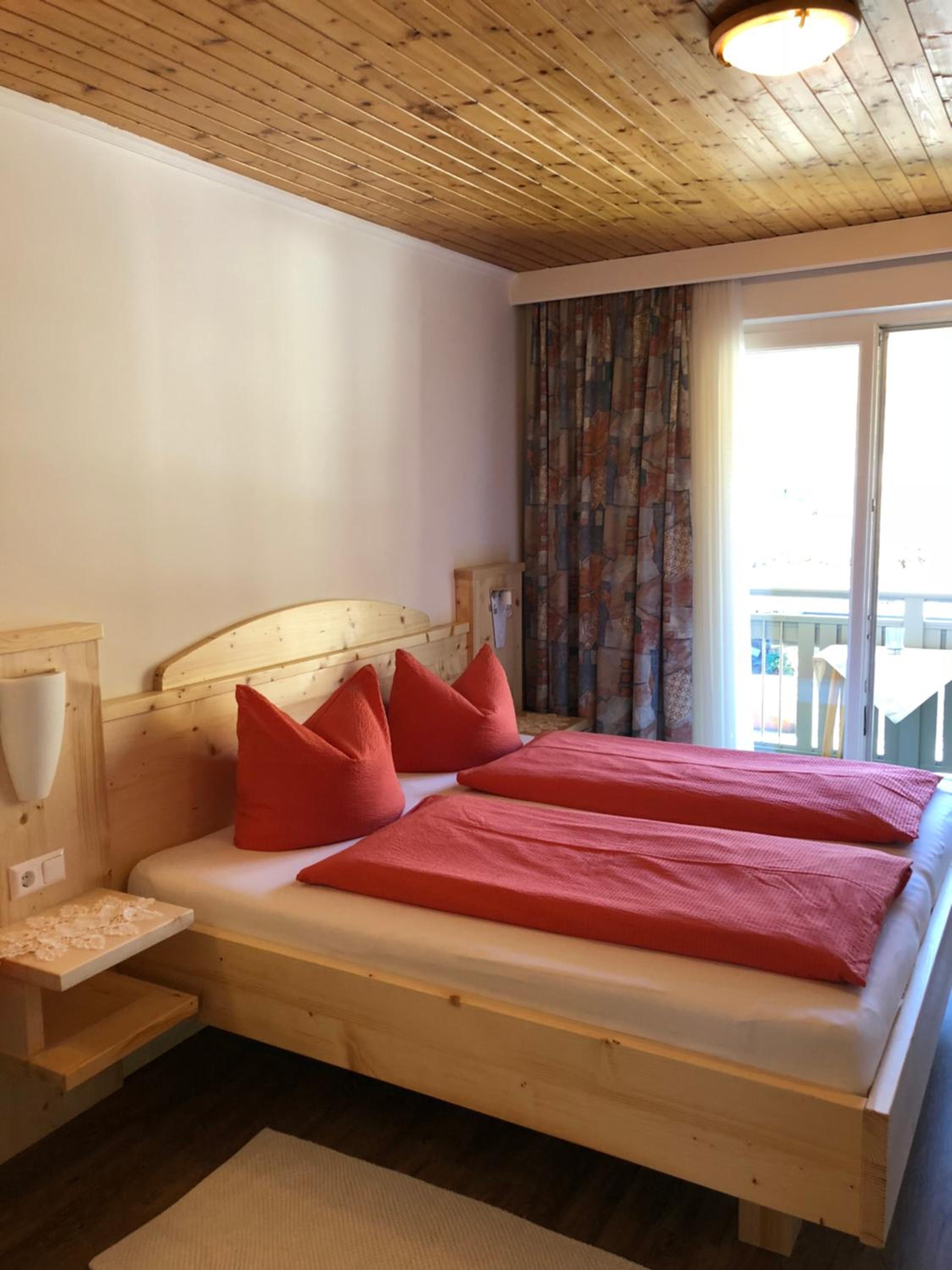 Double Room with Private External Bathroom photo 1