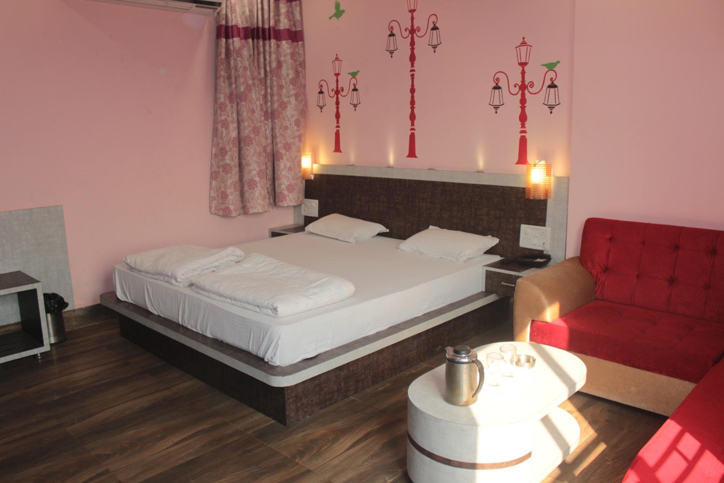 Deluxe Suite