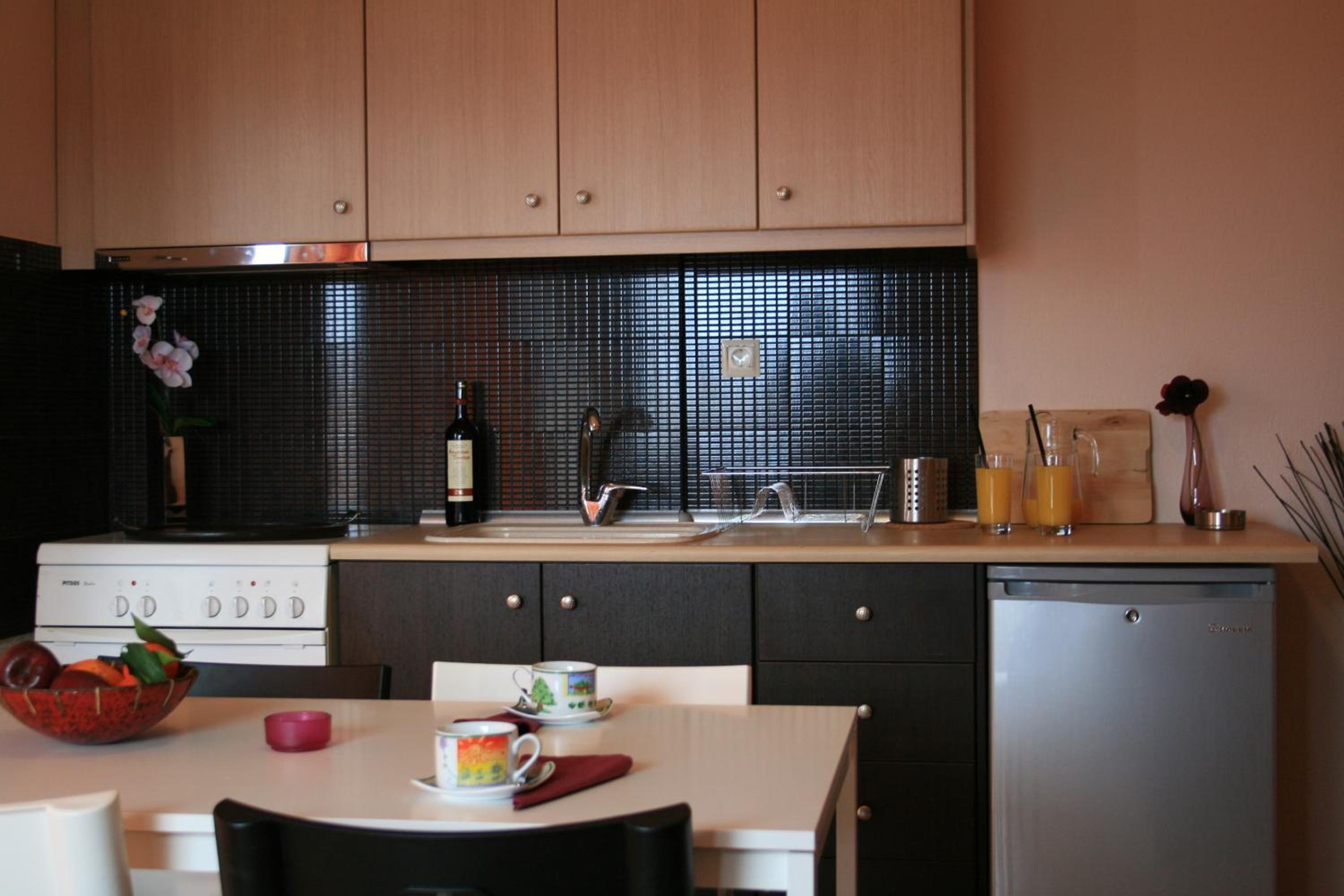 One-Bedroom Apartment - Photo 4