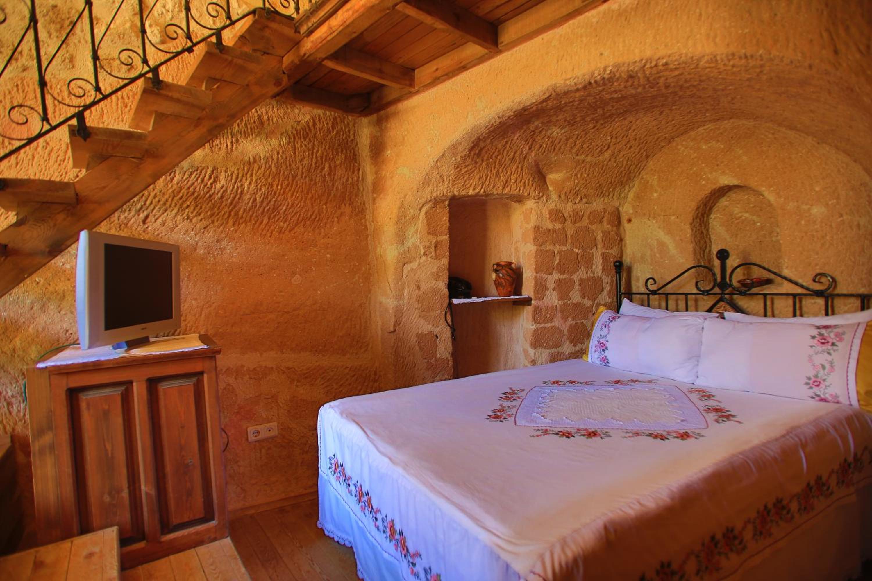 Cave Double Room photo 1