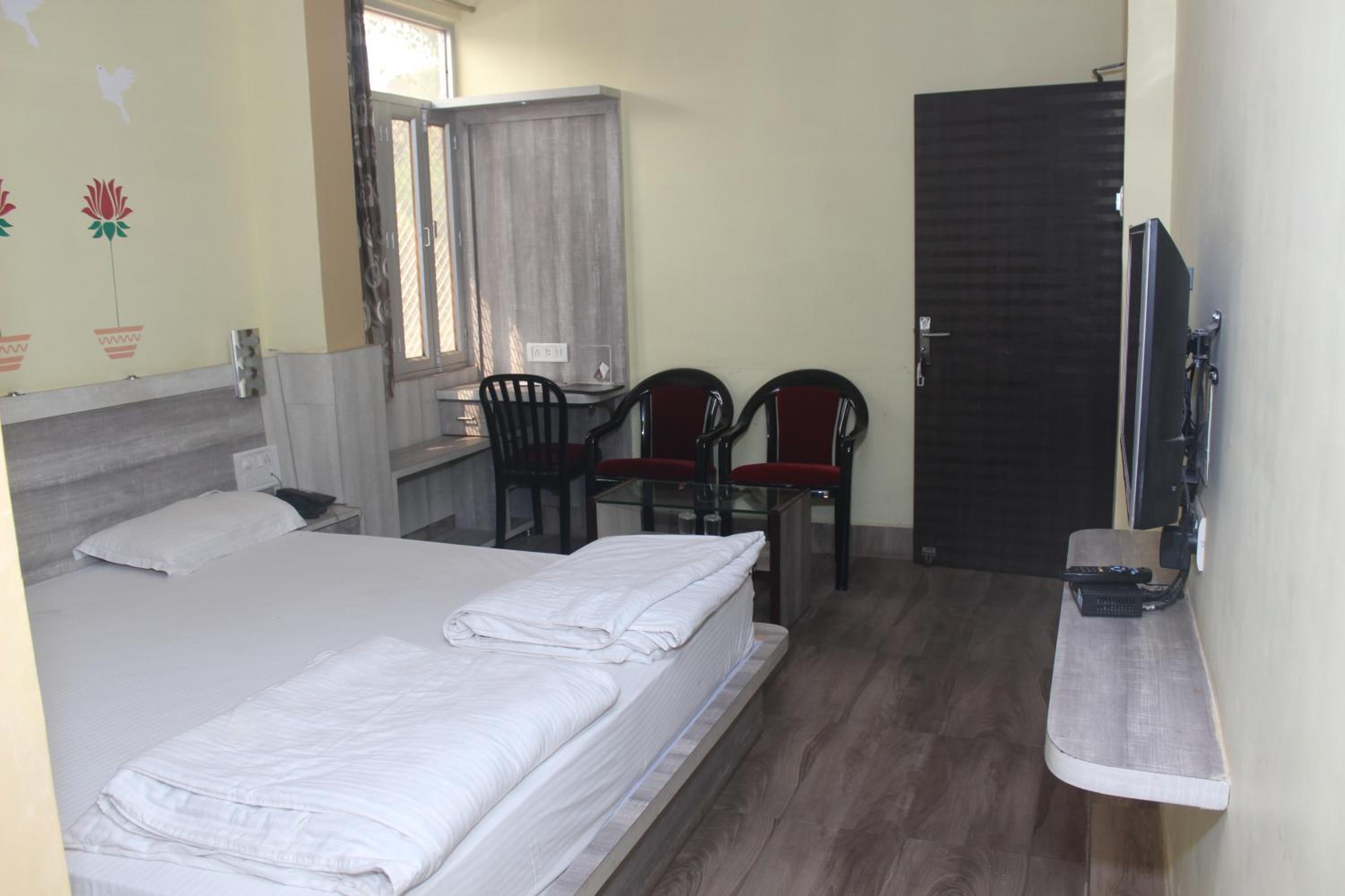 Deluxe Double Room photo 3