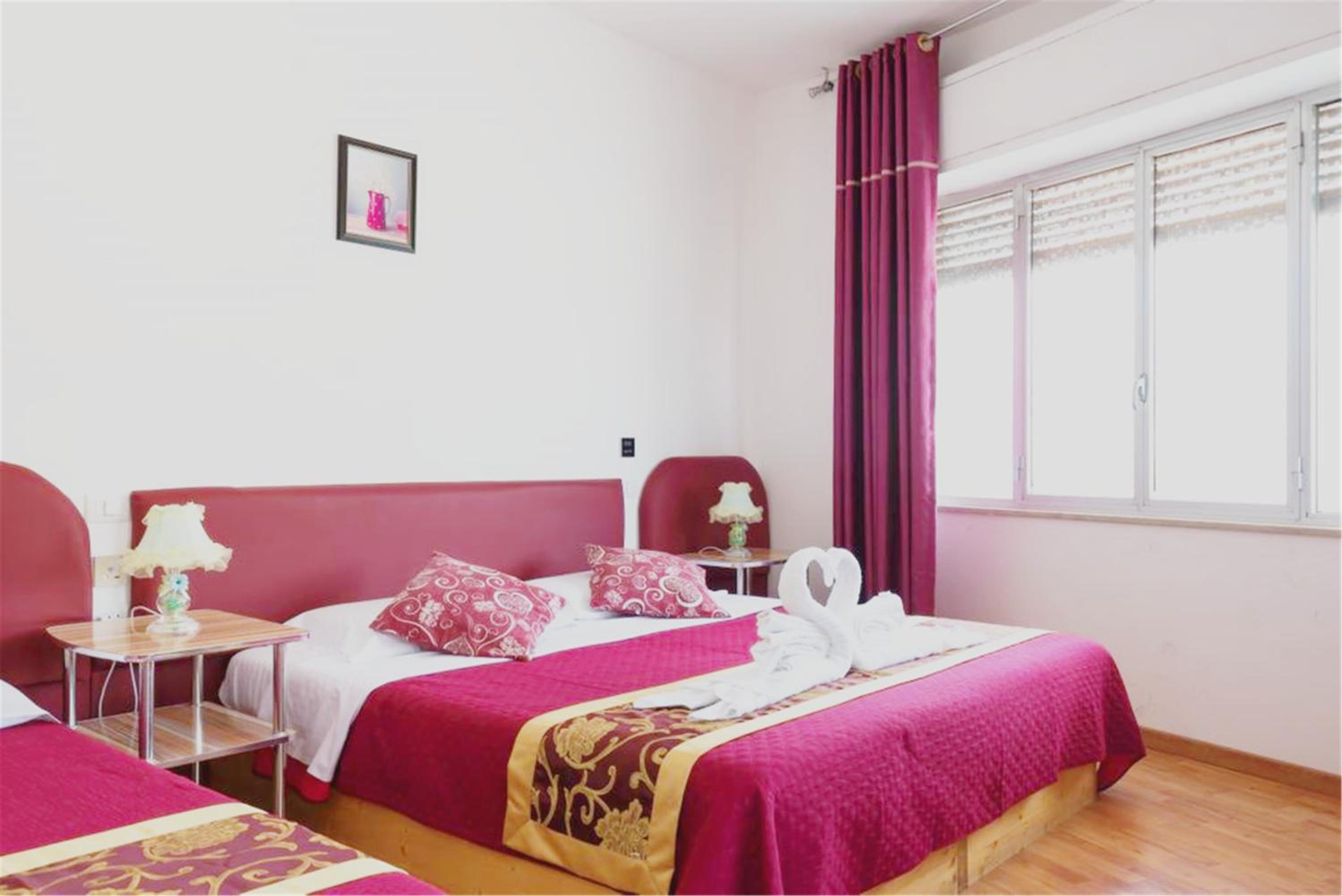 Luxury Triple Room